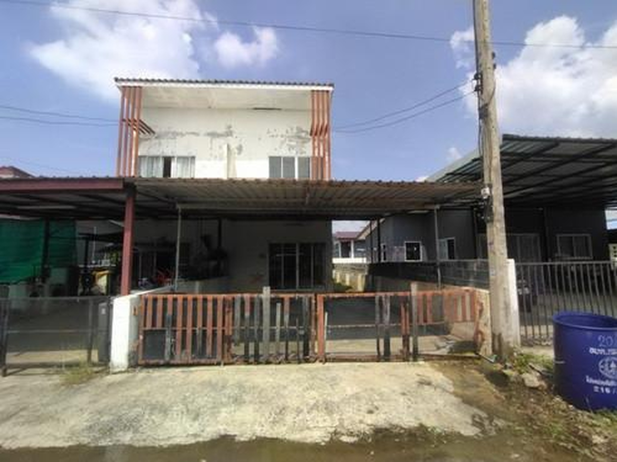 ทรัพย์สถาบันโดย GHB บ้านแฝด คลองหลวง ปทุมธานี