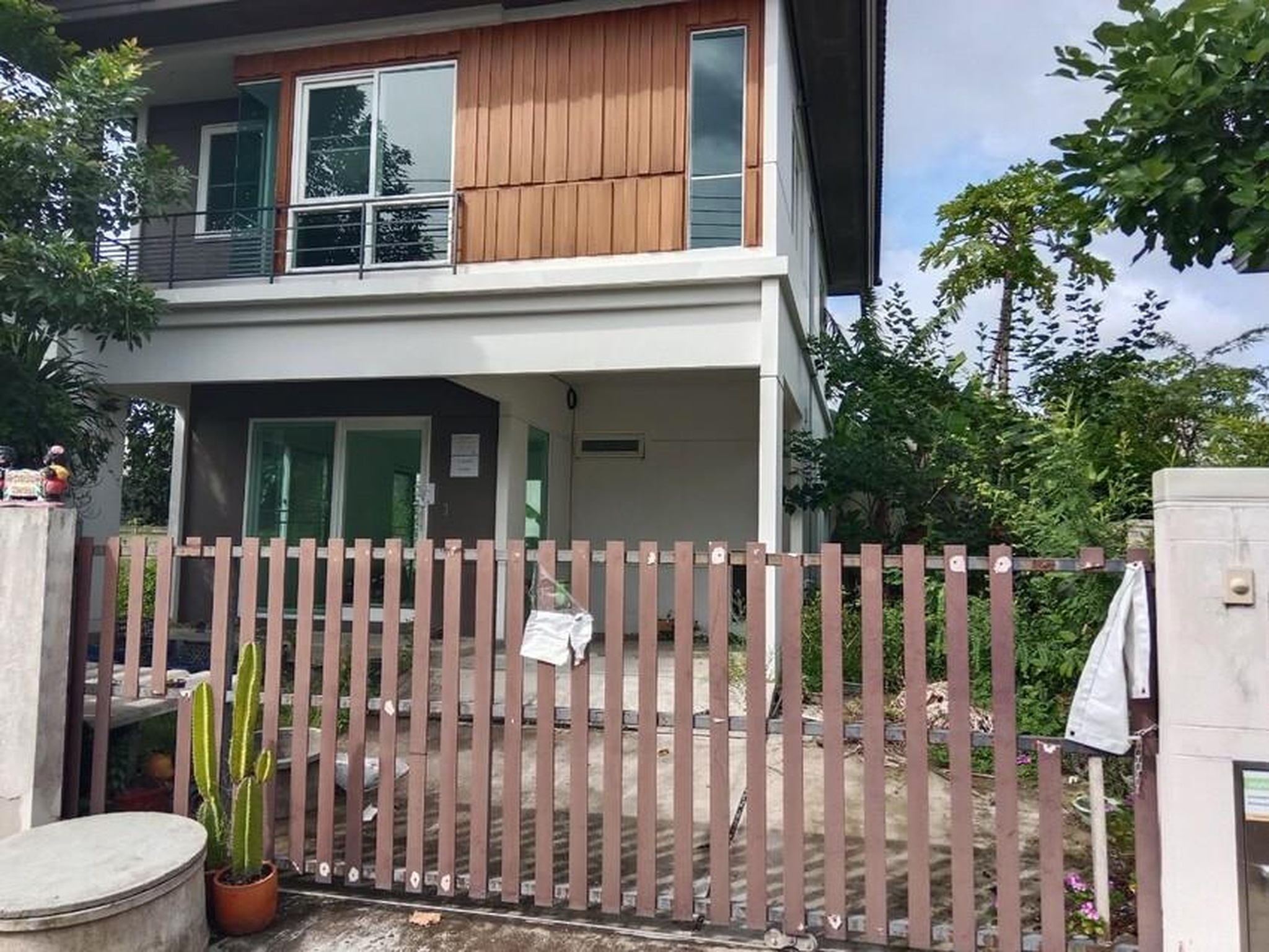 ทรัพย์สถาบันโดย GHB บ้านเดี่ยว พฤกษลดาบางนา (Prueklada Bangna)