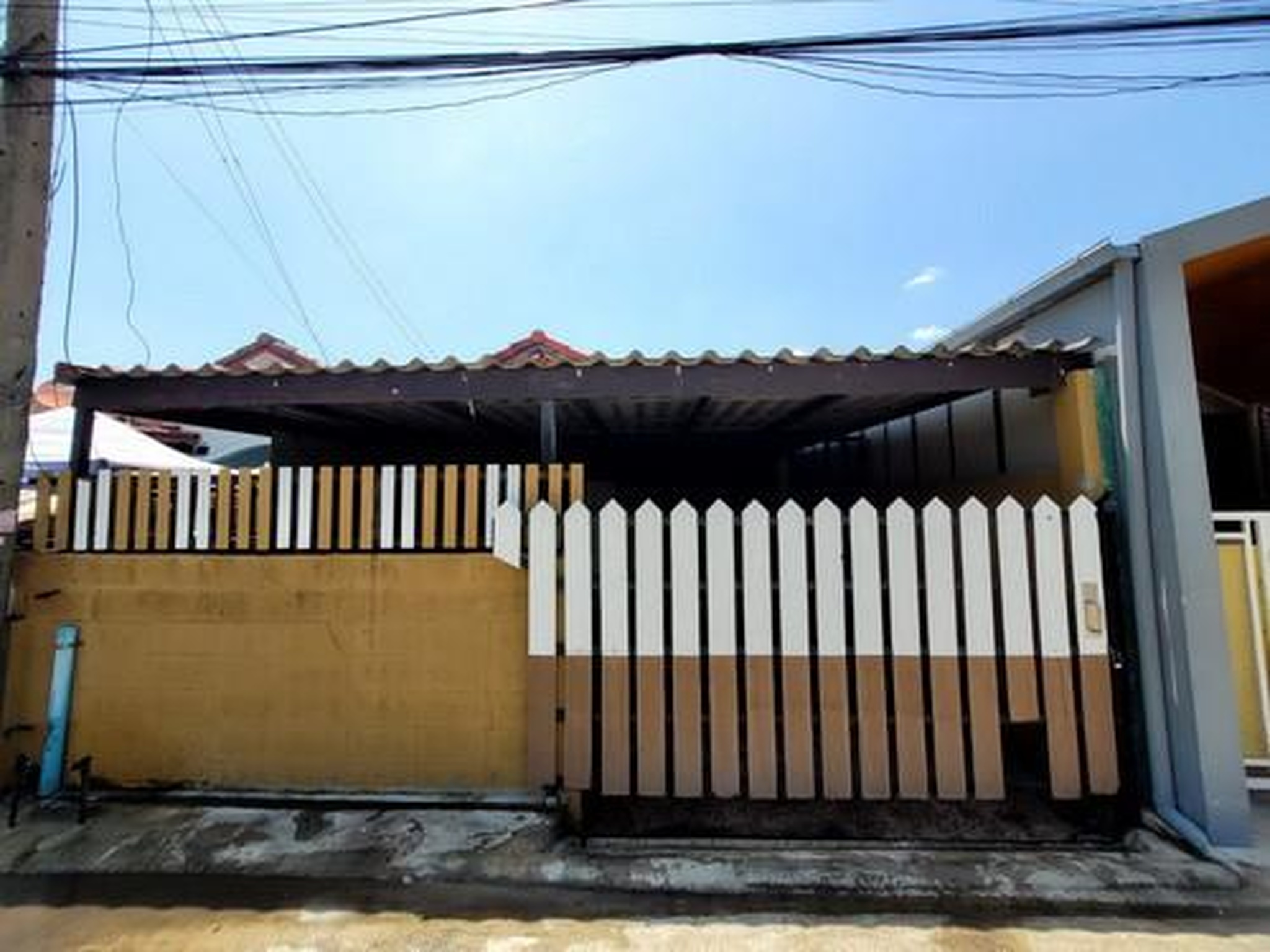 ทรัพย์สถาบันโดย GHB บ้านแฝด ธัญบุรี ปทุมธานี