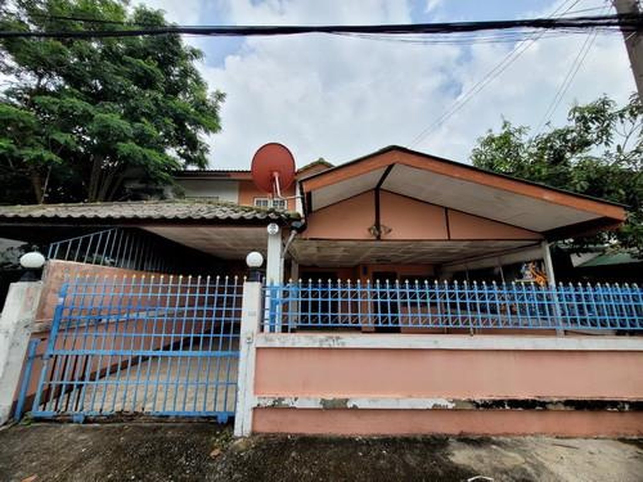 ทรัพย์สถาบันโดย GHB บ้านแฝด ธัญบุรี ปทุมธานี