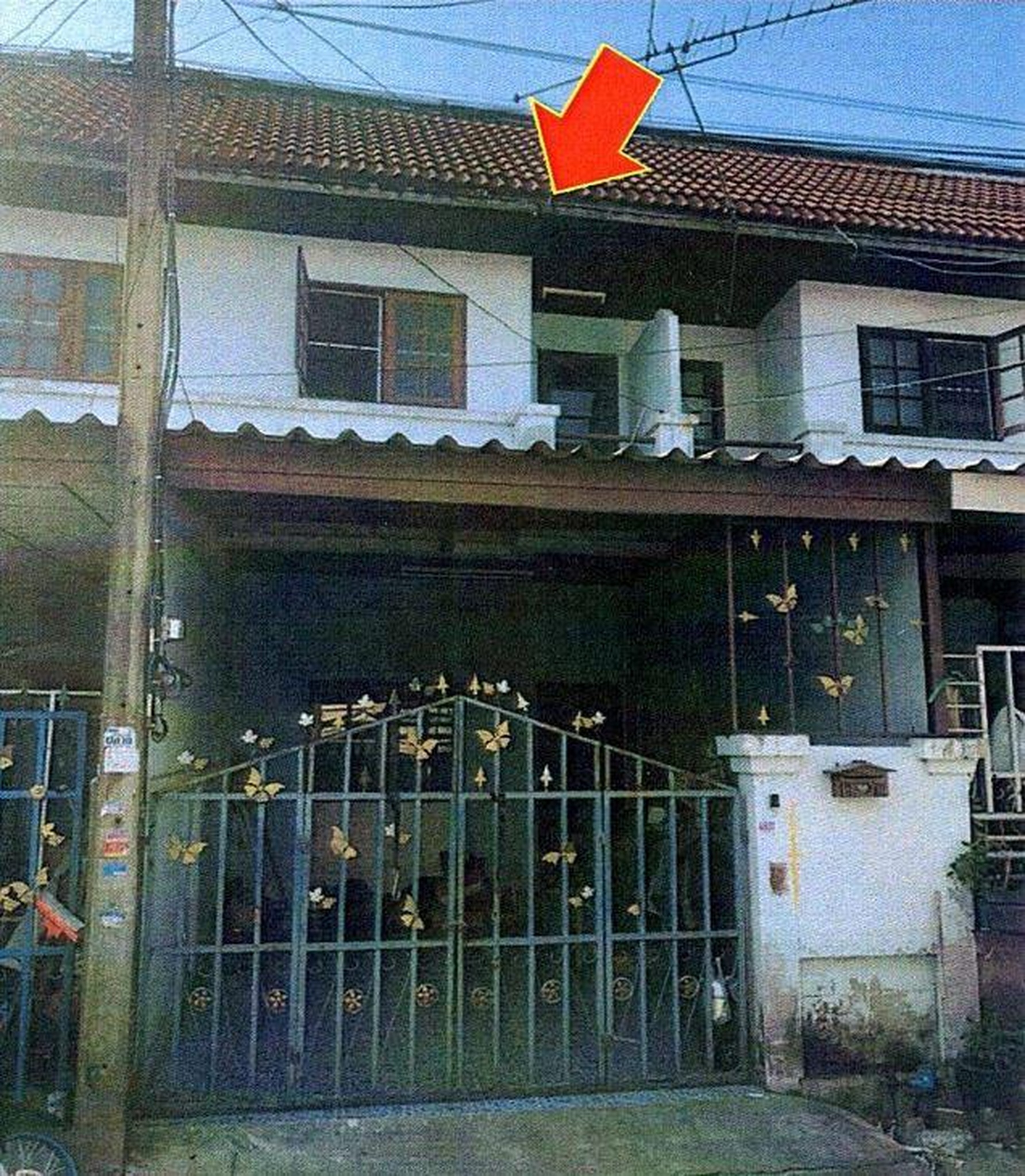 ทรัพย์สถาบันโดย GHB ทาวน์เฮาส์ ฉัตรไพลิน ลาดหลุมแก้ว (Chatrapailin Latlumkaew)
