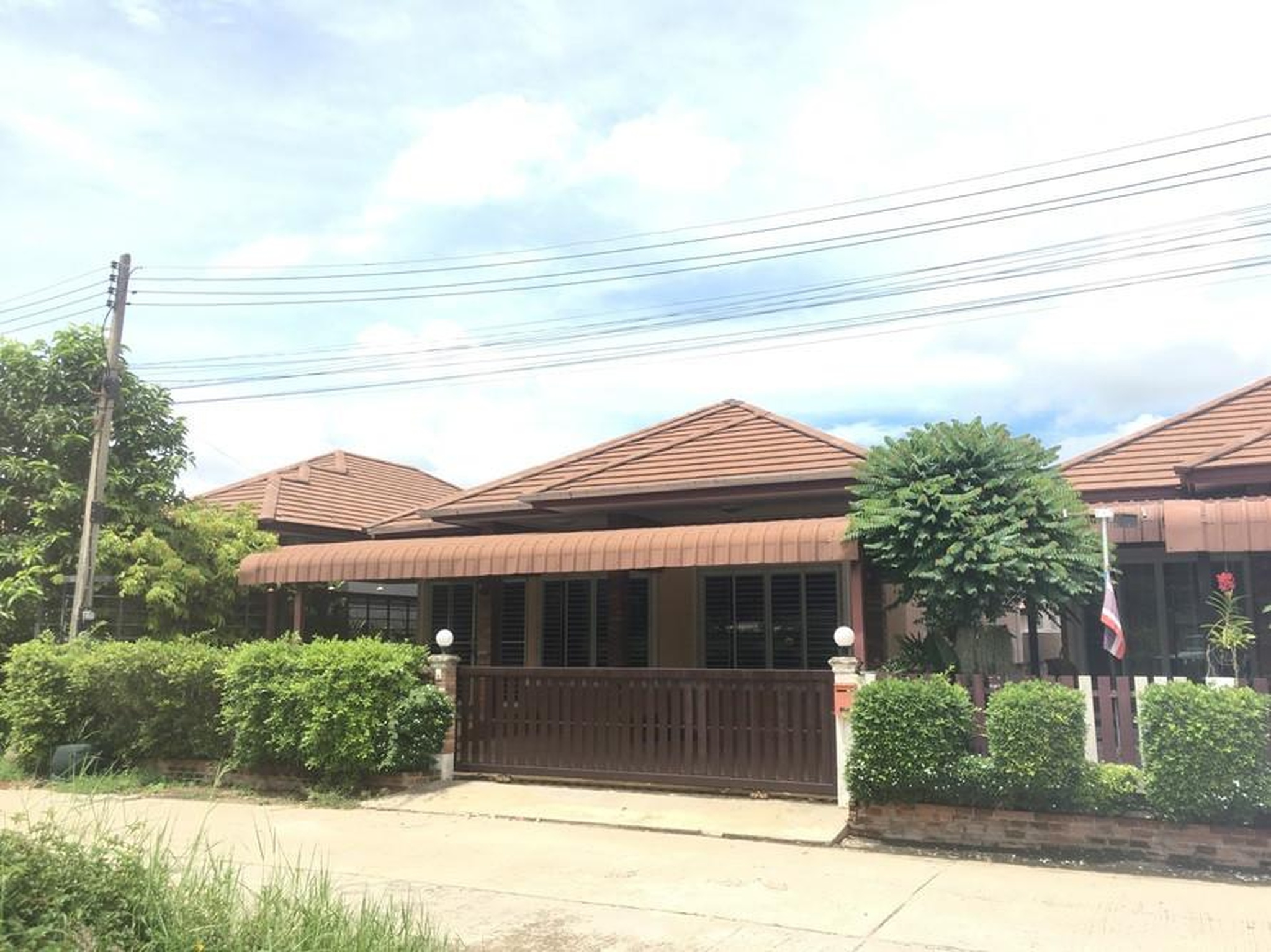 ทรัพย์สถาบันโดย GHB บ้านเดี่ยว เมืองสุรินทร์ สุรินทร์