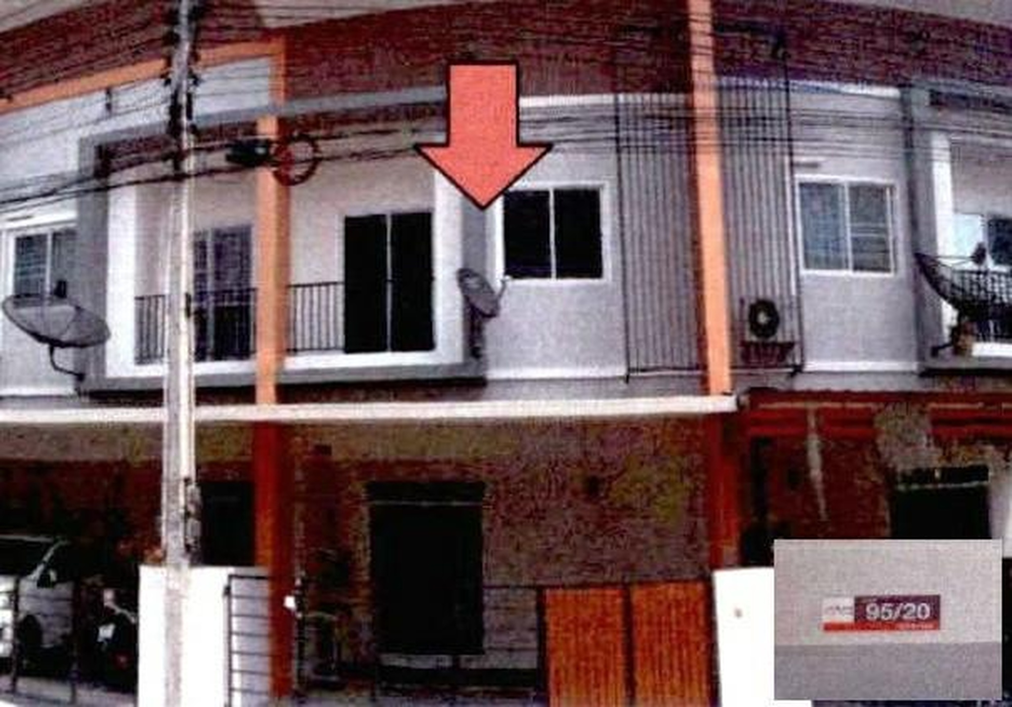 ทรัพย์สถาบันโดย GHB ทาวน์เฮาส์ มณีรินทร์ โมเดิร์นโฮม บางพระ (Maneerin Modern Home Bang Phra)