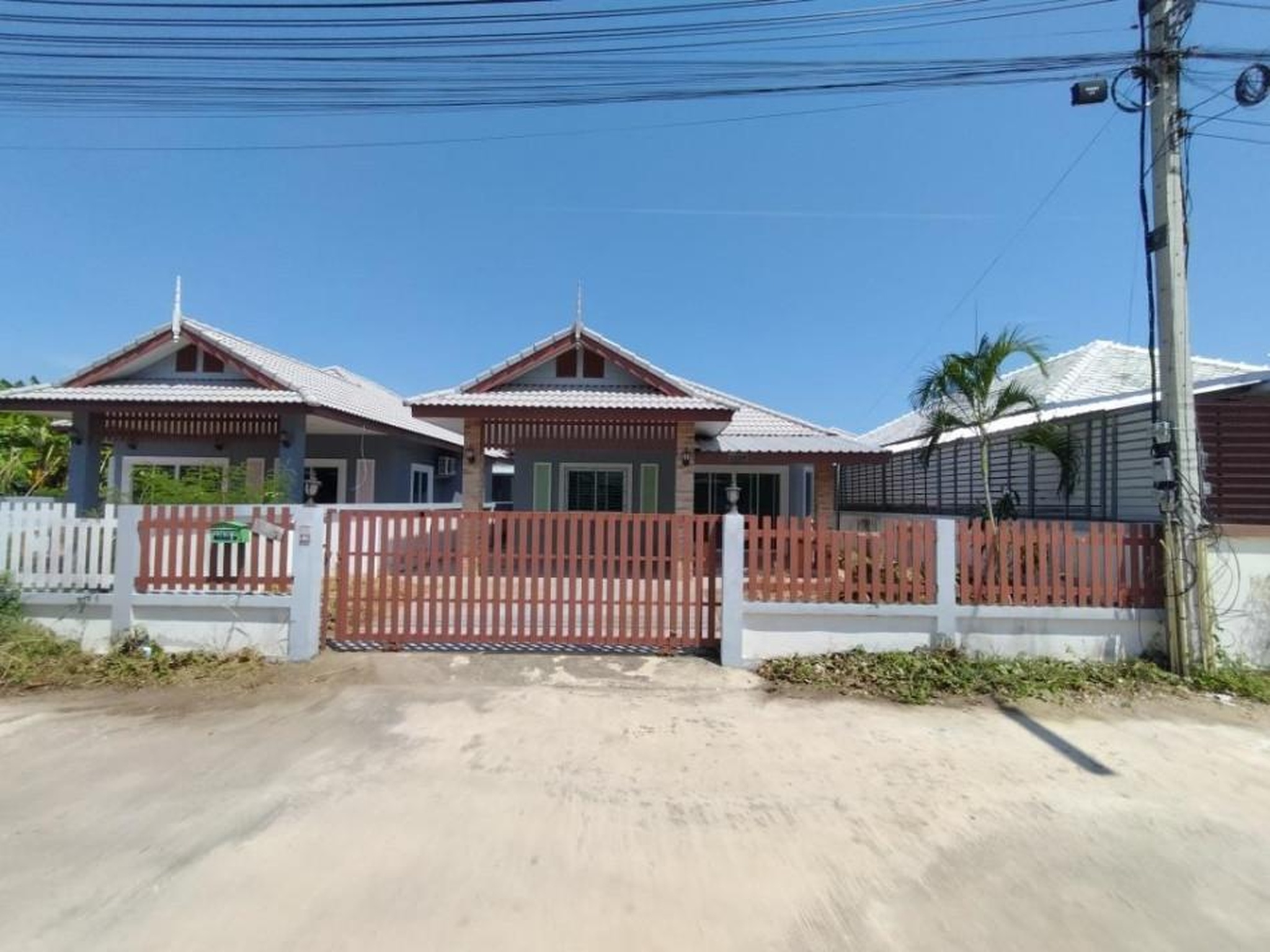 ทรัพย์สถาบันโดย GHB บ้านเดี่ยว โกลเด้นฟิลส์