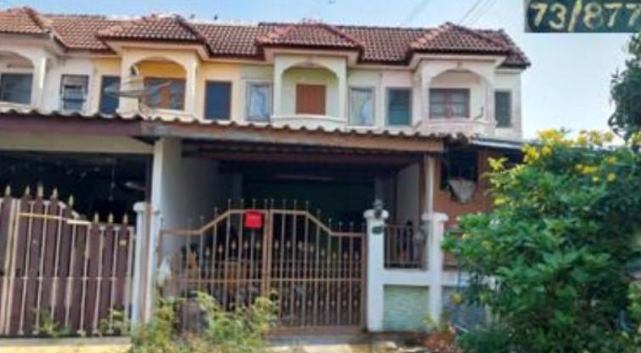 ทรัพย์สถาบันโดย GHB ทาวน์เฮาส์ ไทรน้อย นนทบุรี