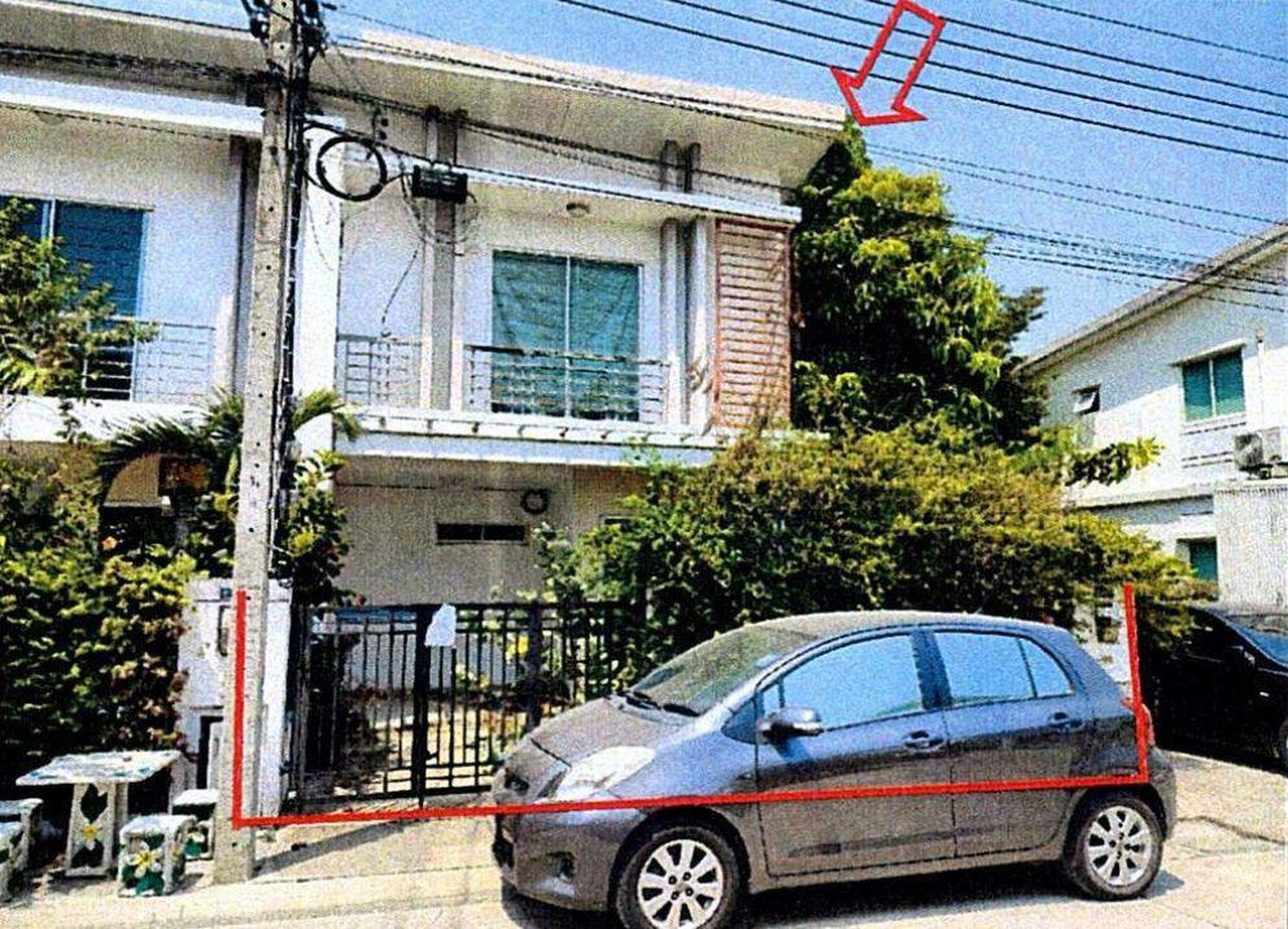 ทรัพย์สถาบันโดย GHB ทาวน์เฮาส์ หนองแขม กรุงเทพมหานคร