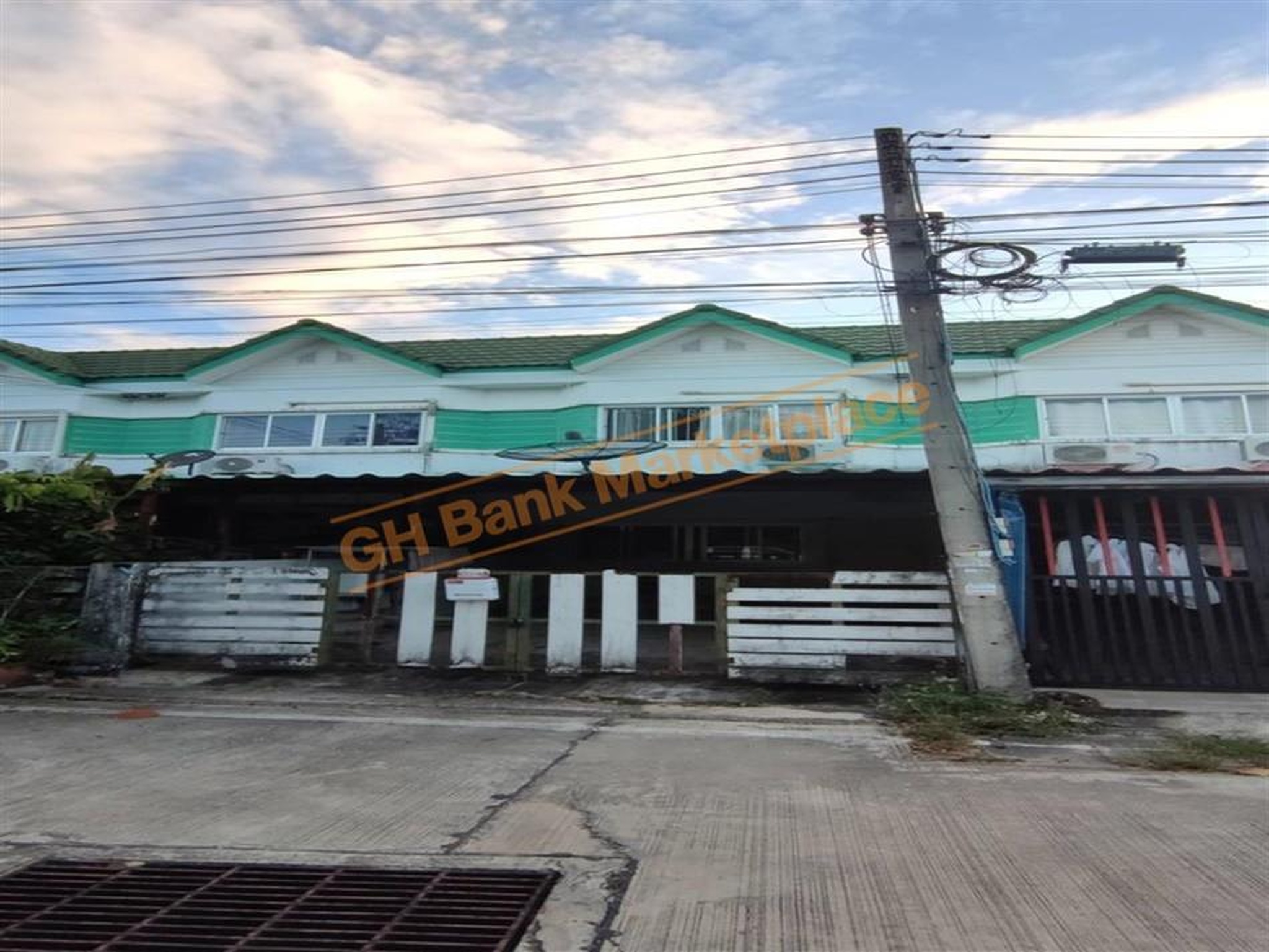 ทรัพย์สถาบันโดย GHB ทาวน์เฮาส์ เมืองระยอง ระยอง