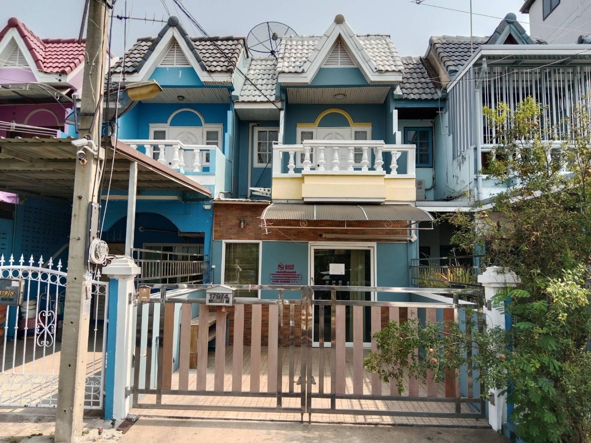 ทรัพย์สถาบันโดย GHB ทาวน์เฮาส์ บางเขน กรุงเทพมหานคร