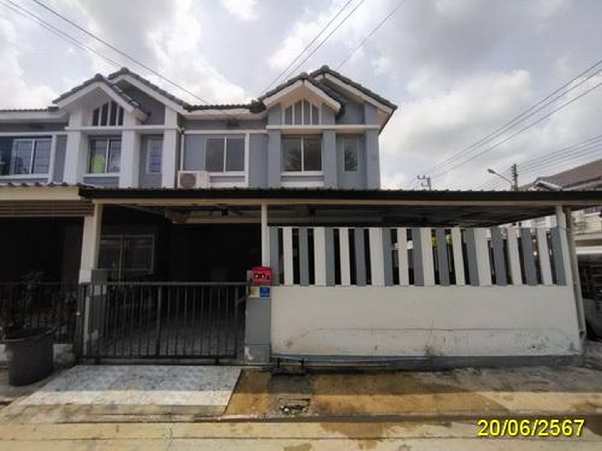 ทรัพย์สถาบันโดย GHB ทาวน์เฮาส์ เมืองปทุมธานี ปทุมธานี