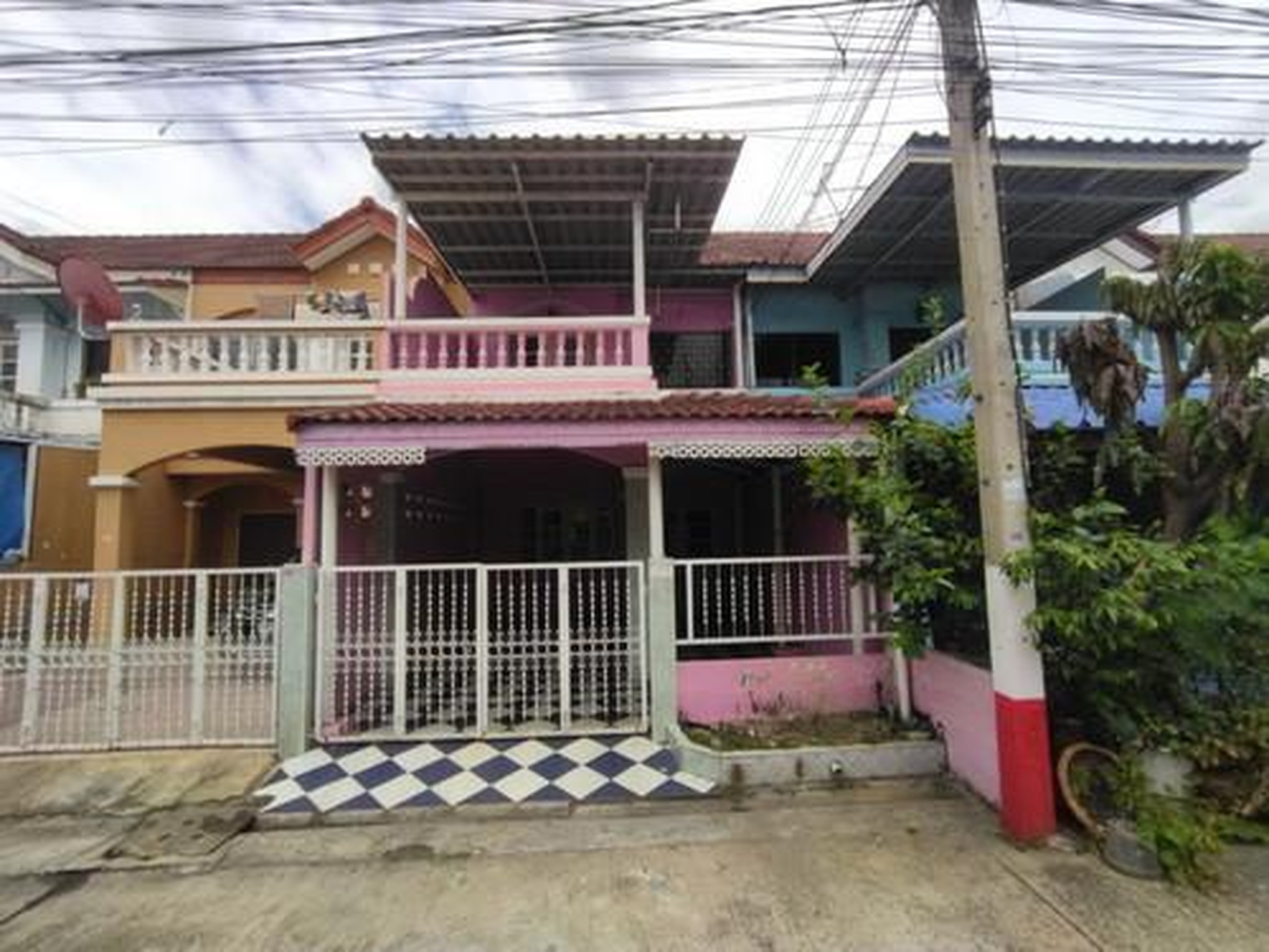 ทรัพย์สถาบันโดย GHB ทาวน์เฮาส์ เมืองปทุมธานี ปทุมธานี