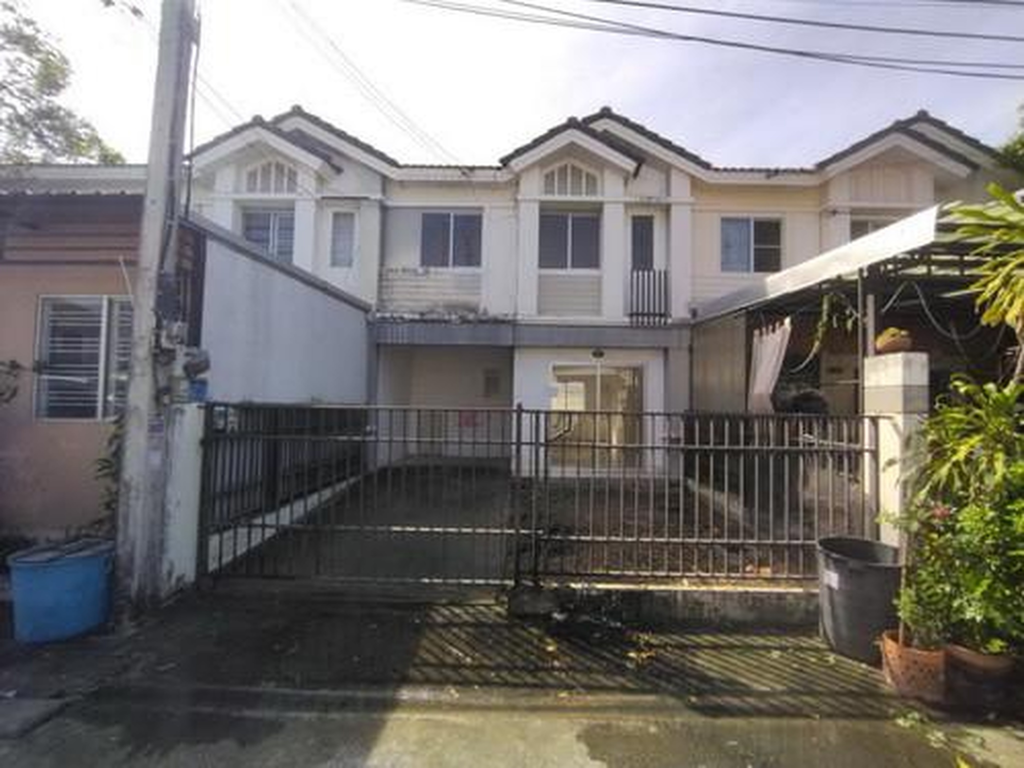 ทรัพย์สถาบันโดย GHB ทาวน์เฮาส์ เมืองปทุมธานี ปทุมธานี