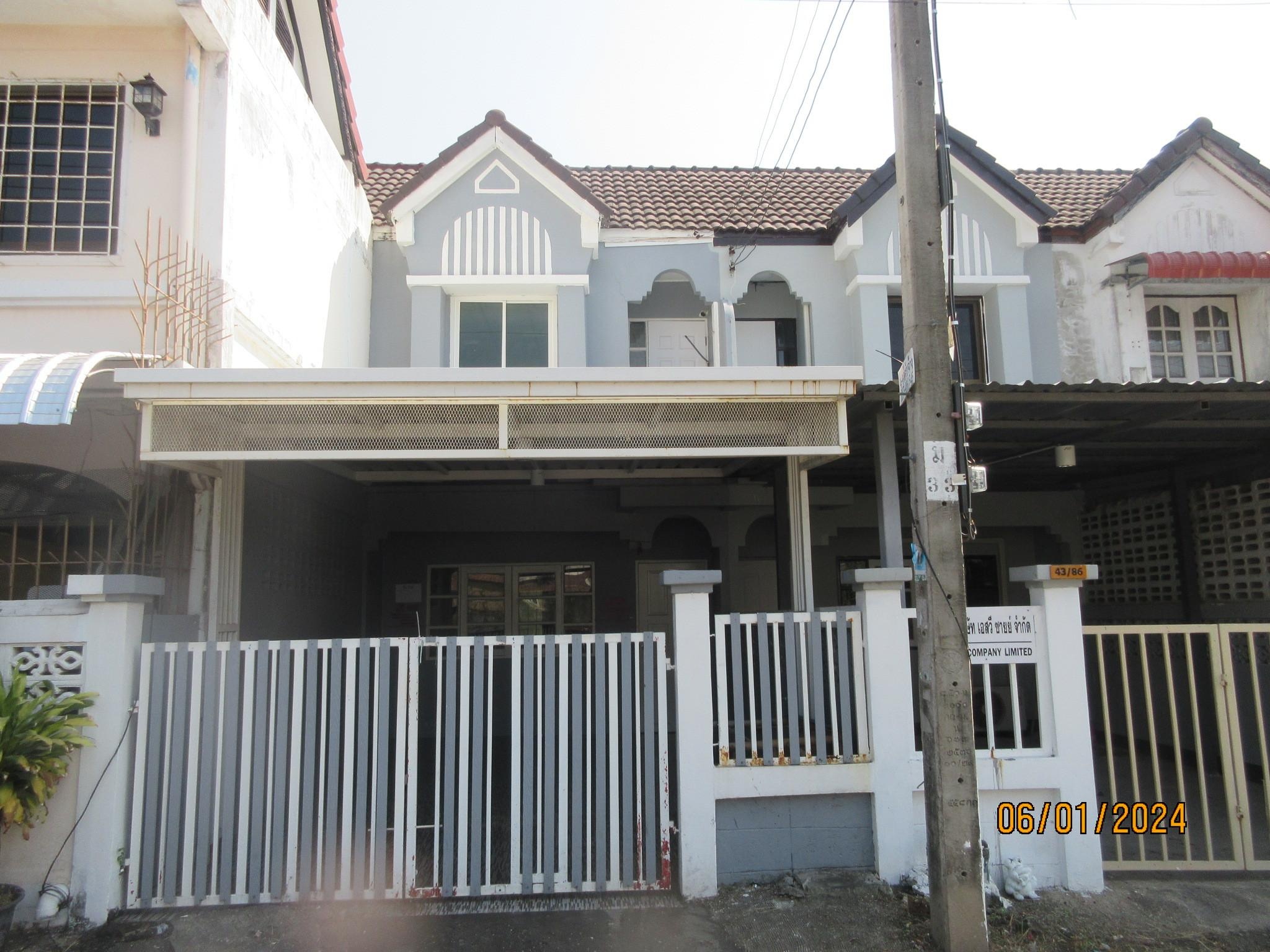 ทรัพย์สถาบันโดย GHB ทาวน์เฮาส์ หนองจอก กรุงเทพมหานคร