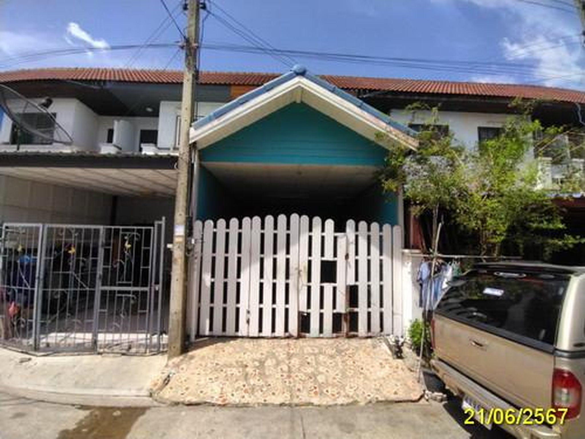 ทรัพย์สถาบันโดย GHB ทาวน์เฮาส์ ฉัตรไพลิน ลาดหลุมแก้ว
