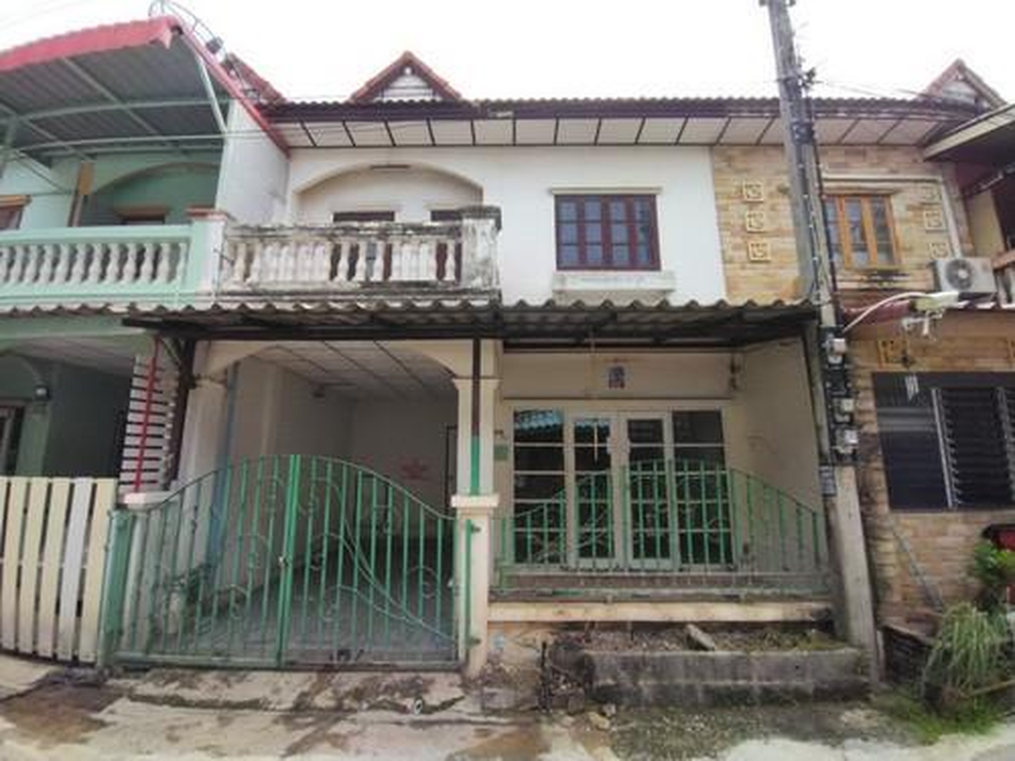 ทรัพย์สถาบันโดย GHB ทาวน์เฮาส์ คลองหลวง ปทุมธานี