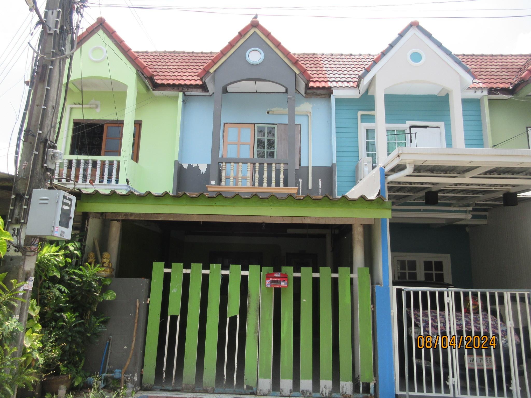 ทรัพย์สถาบันโดย GHB ทาวน์เฮาส์ มหาลาภ 2 หนองจอก กรุงเทพมหานคร