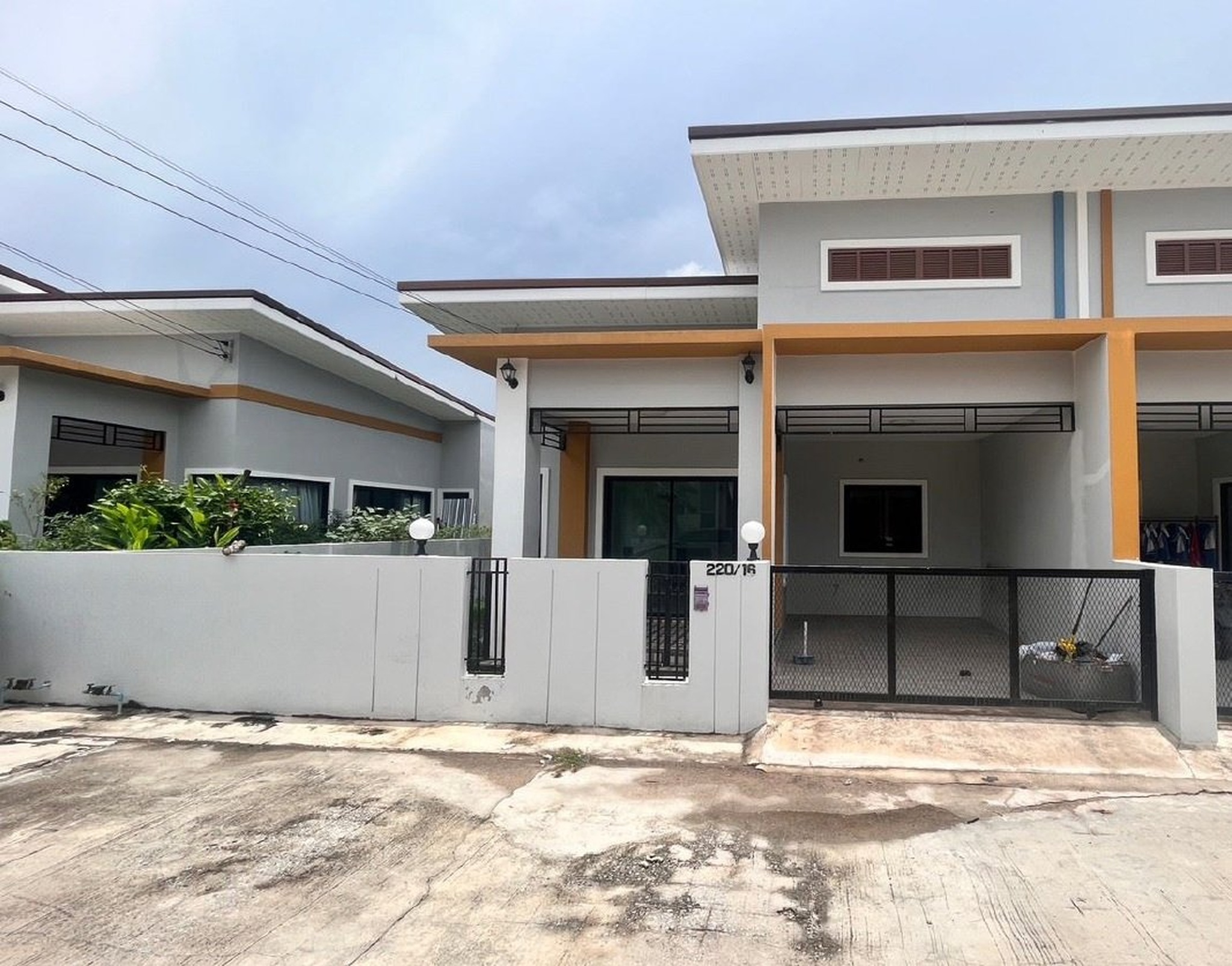 ทรัพย์สถาบันโดย SCB บ้านแฝด