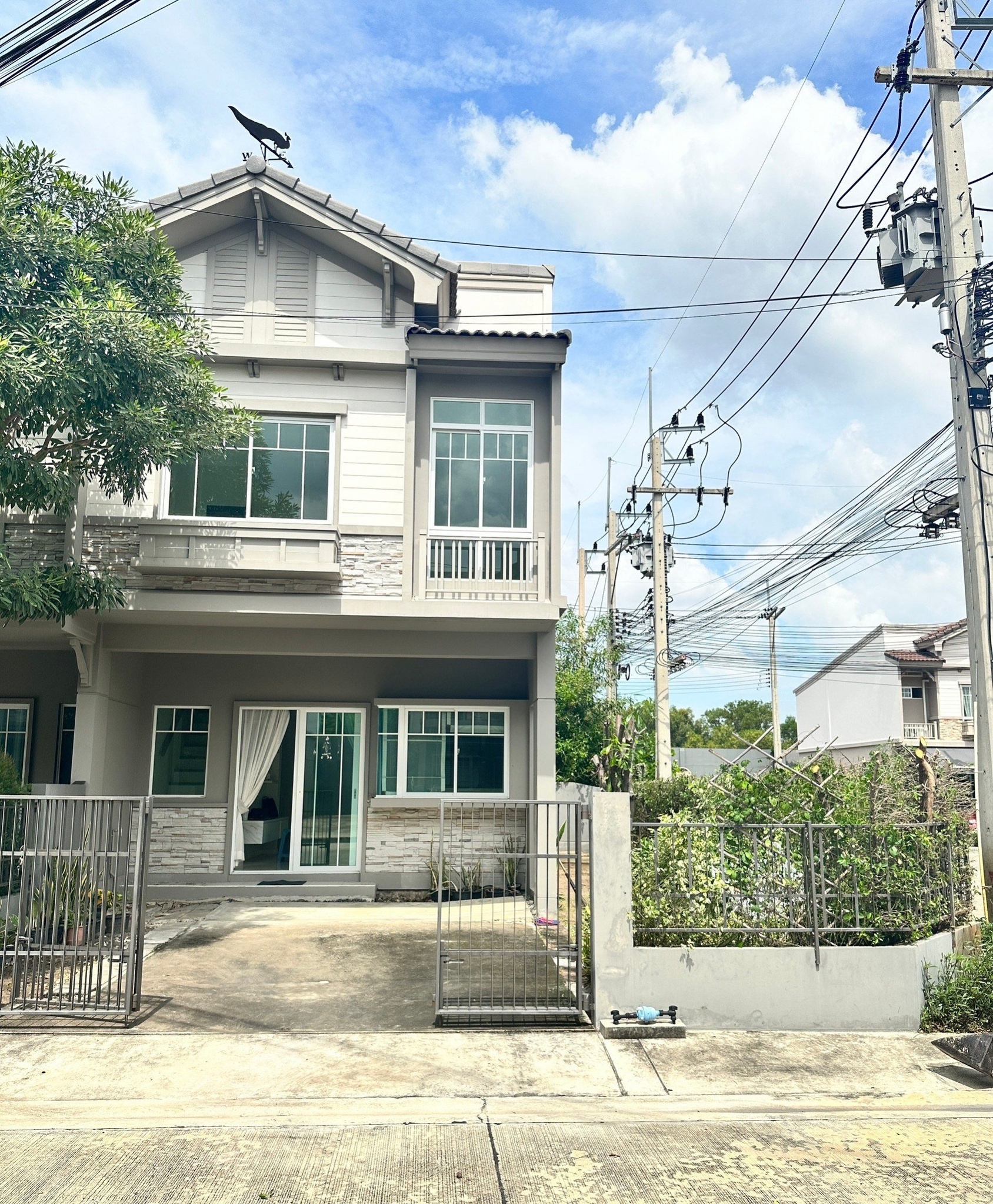 ทรัพย์สถาบันโดย SCB ทาวน์เฮาส์