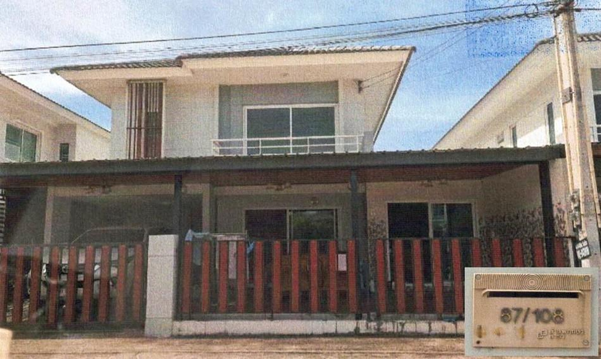 ทรัพย์สถาบันโดย GHB บ้านแฝด เมืองชลบุรี ชลบุรี
