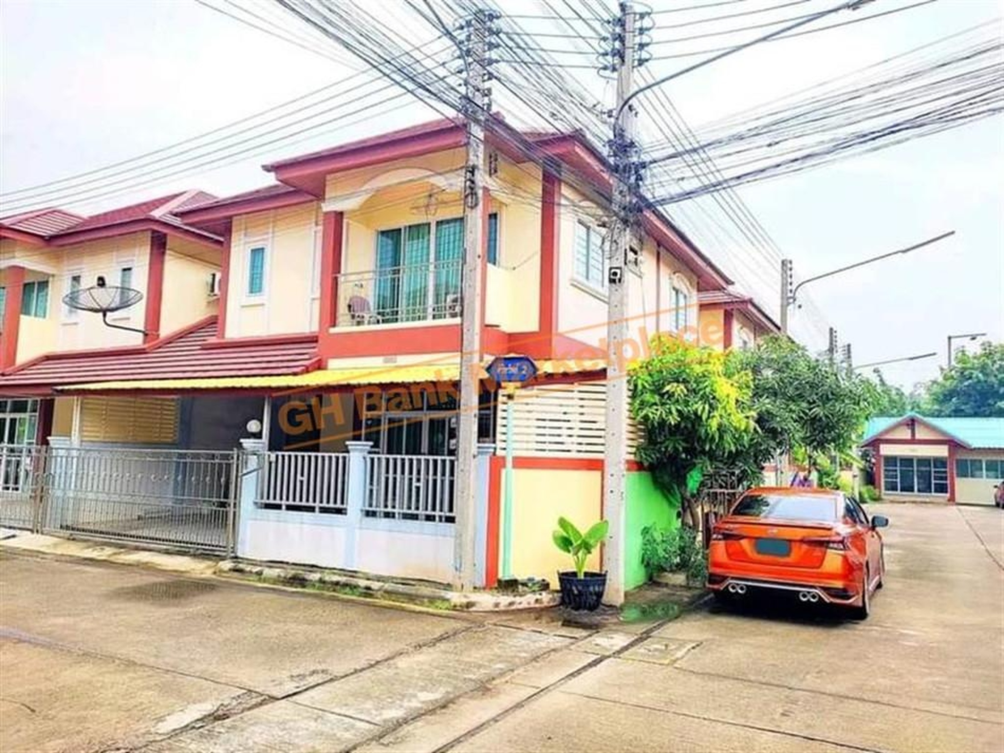 ทรัพย์สถาบันโดย GHB บ้านแฝด กระทุ่มแบน สมุทรสาคร