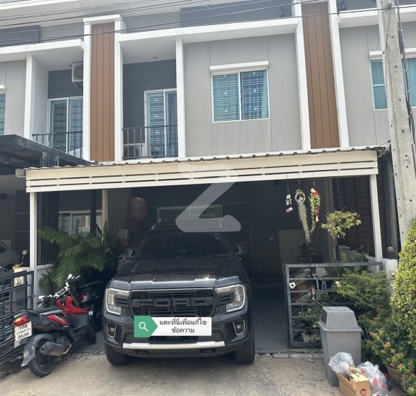 พื้นที่หน้าบ้าน5.5 จอดรถเก๋งได้2 คัน