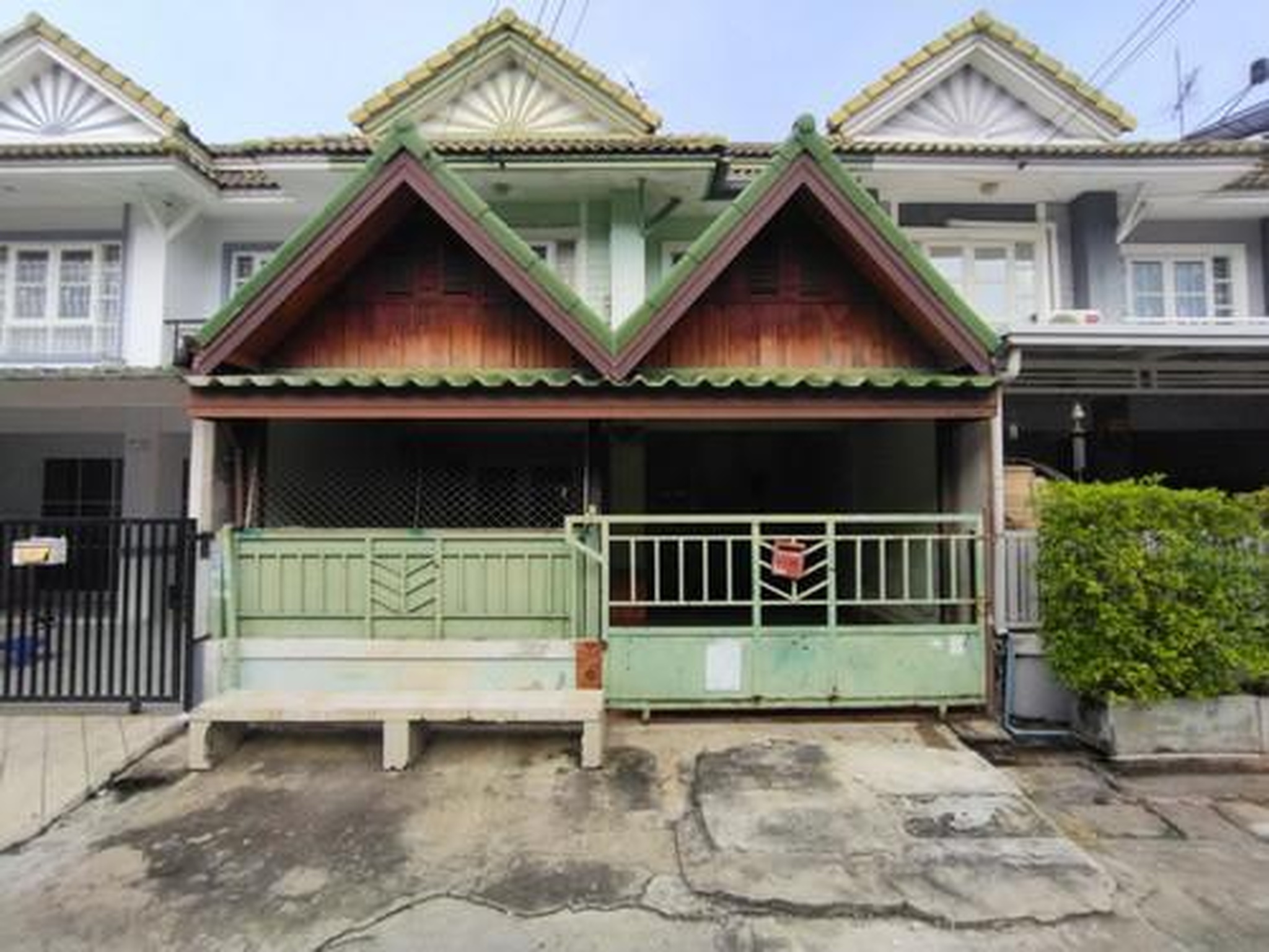 ทรัพย์สถาบันโดย GHB ทาวน์เฮาส์ บ้านพฤกษา 13 คลองสาม (Baan Pruksa 13 Klong Sam)