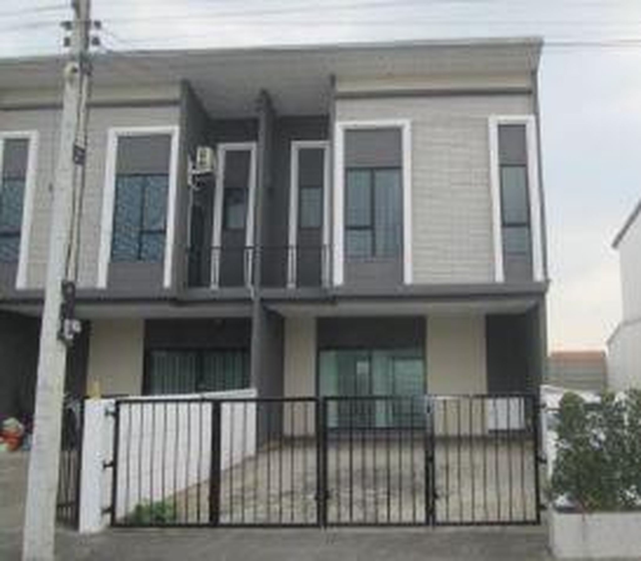 ทรัพย์สถาบันโดย GHB ทาวน์เฮาส์ ชีวาโฮมวงแหวน-ลำลูกกา (Chewa Home Wongwaen-Lamlukka)