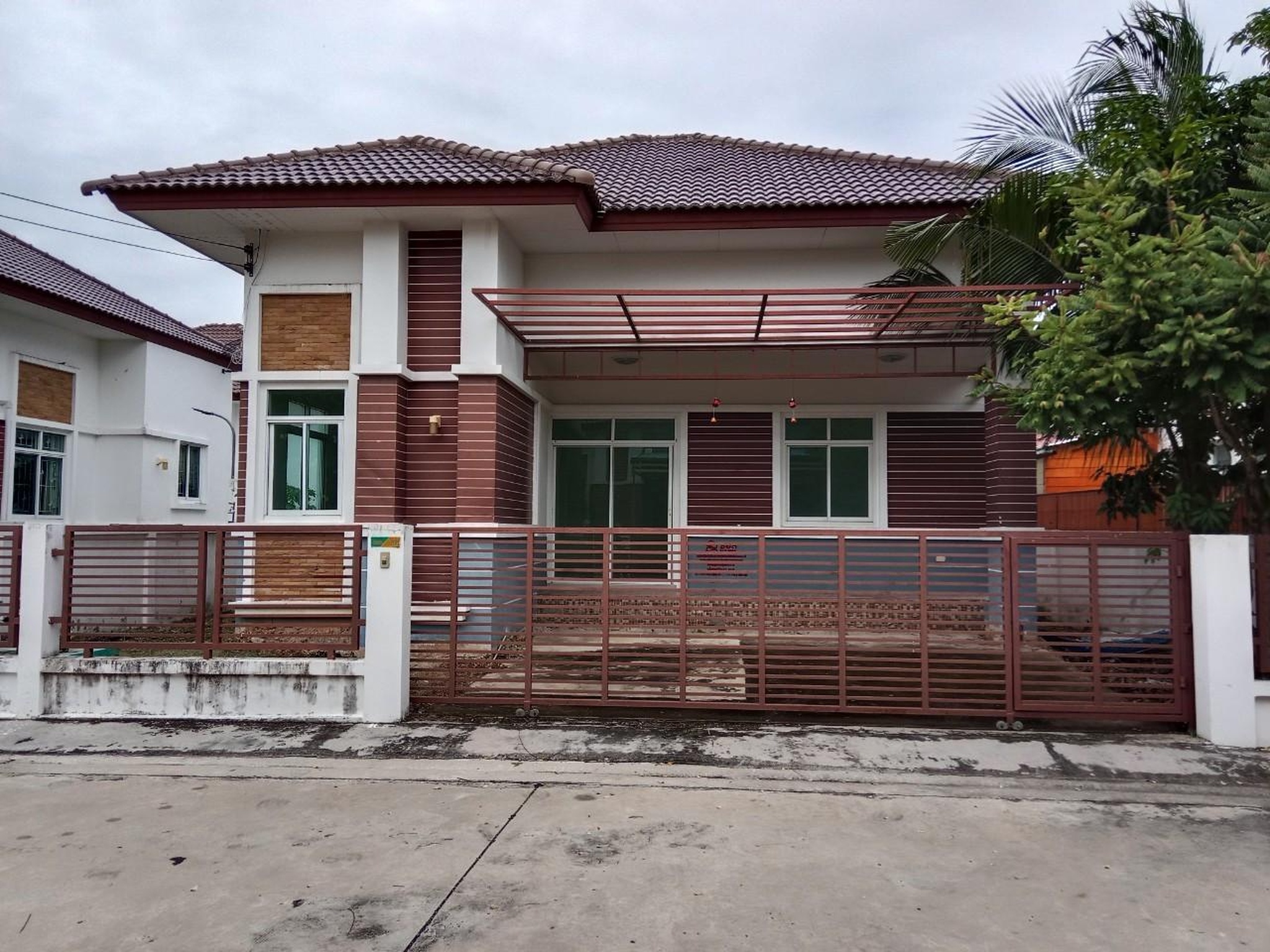 ทรัพย์สถาบันโดย GHB บ้านเดี่ยว บางบ่อ สมุทรปราการ