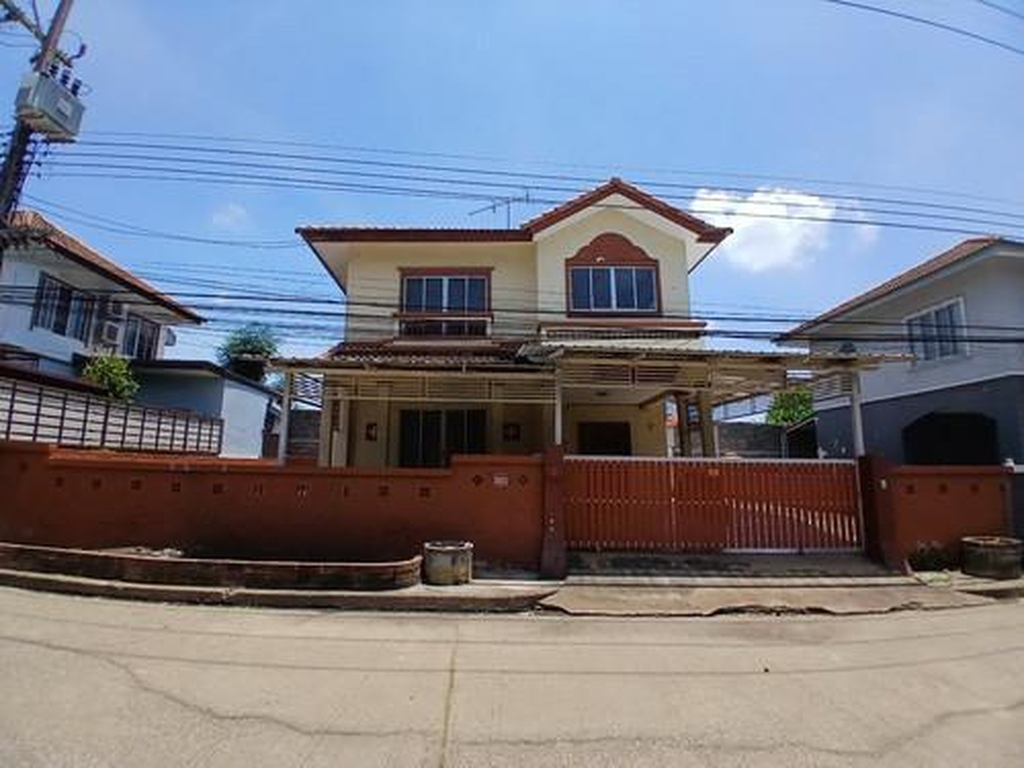 ทรัพย์สถาบันโดย GHB บ้านเดี่ยว ดิสคัฟเวอร์รี่เพลส (Discovery Place Rangsit-Klong 7)