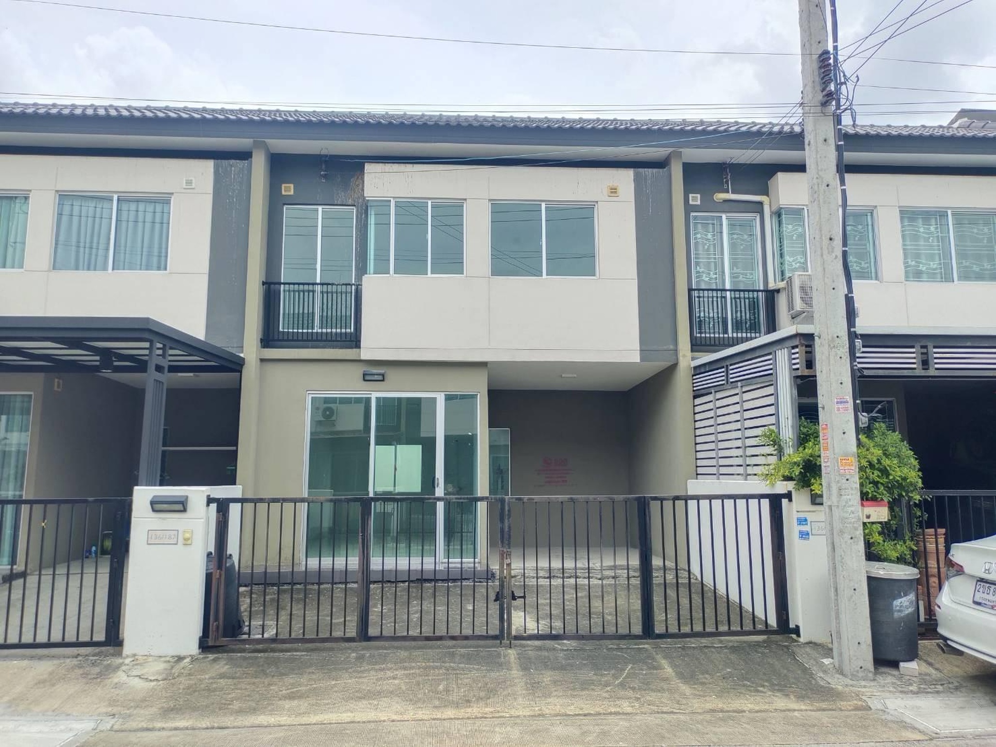 ทรัพย์สถาบันโดย GHB ทาวน์เฮาส์ บ้านพฤกษา 126 เทพารักษ์-กิ่งแก้ว (Baan Pruksa 126 Theparak-Kingkaew)