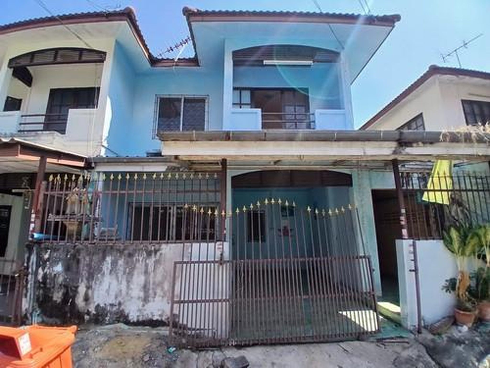 ทรัพย์สถาบันโดย GHB ทาวน์เฮาส์ ธัญบุรี ปทุมธานี