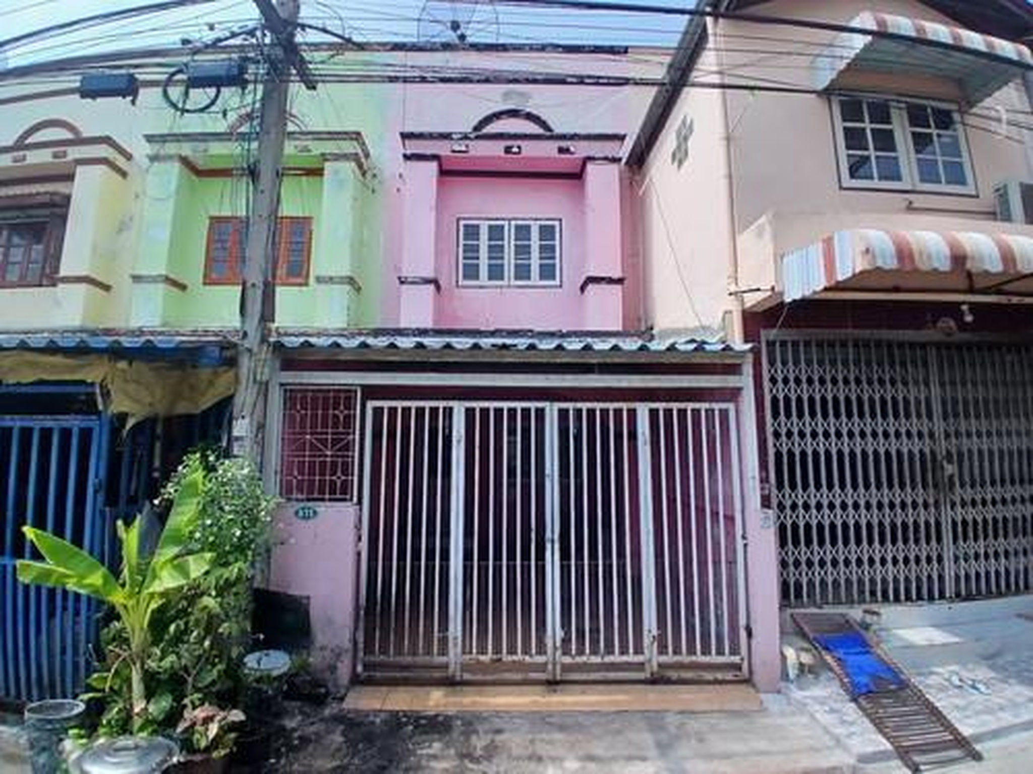 ทรัพย์สถาบันโดย GHB ทาวน์เฮาส์ ธัญบุรี ปทุมธานี