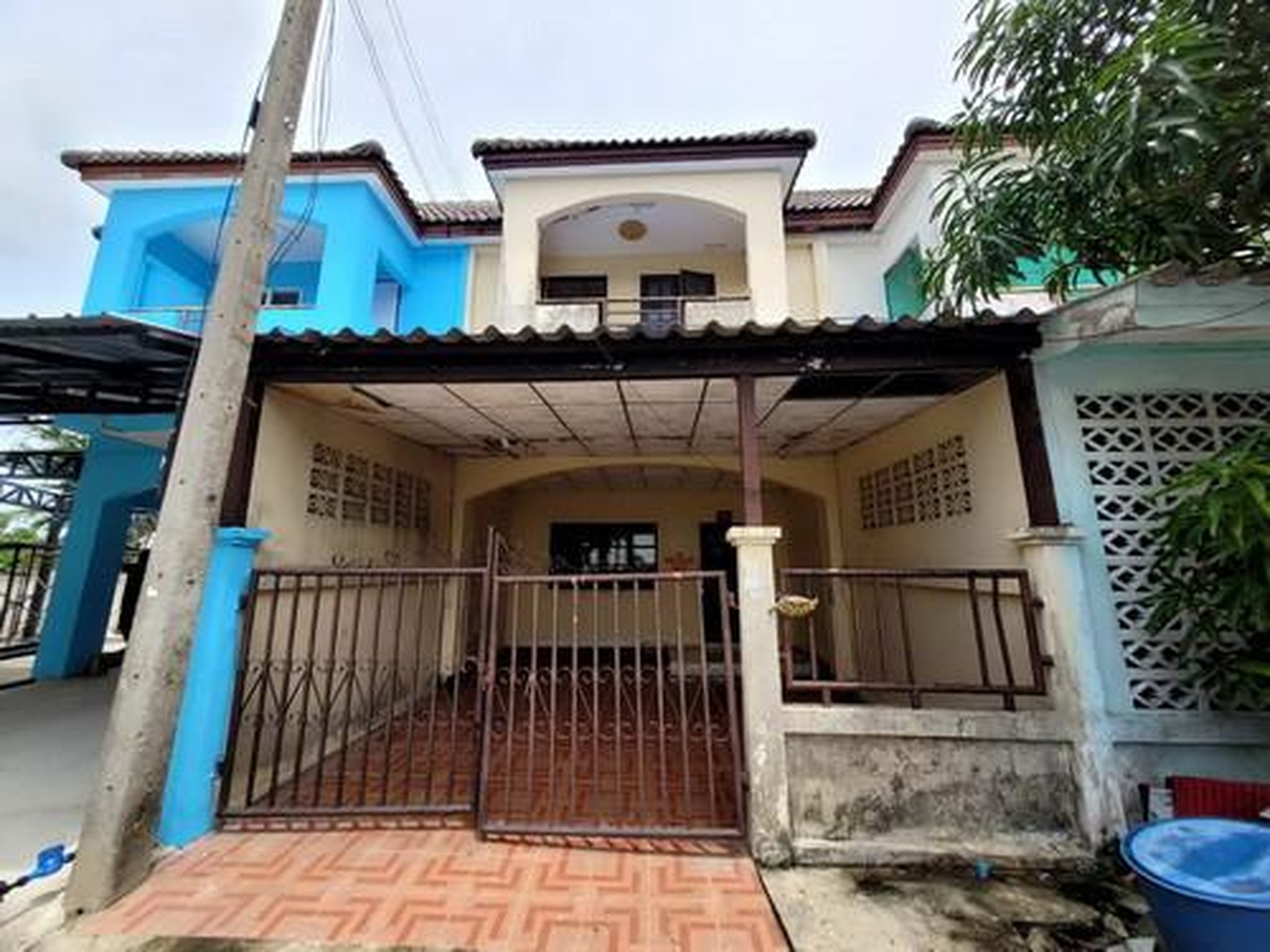ทรัพย์สถาบันโดย GHB ทาวน์เฮาส์ ธัญบุรี ปทุมธานี