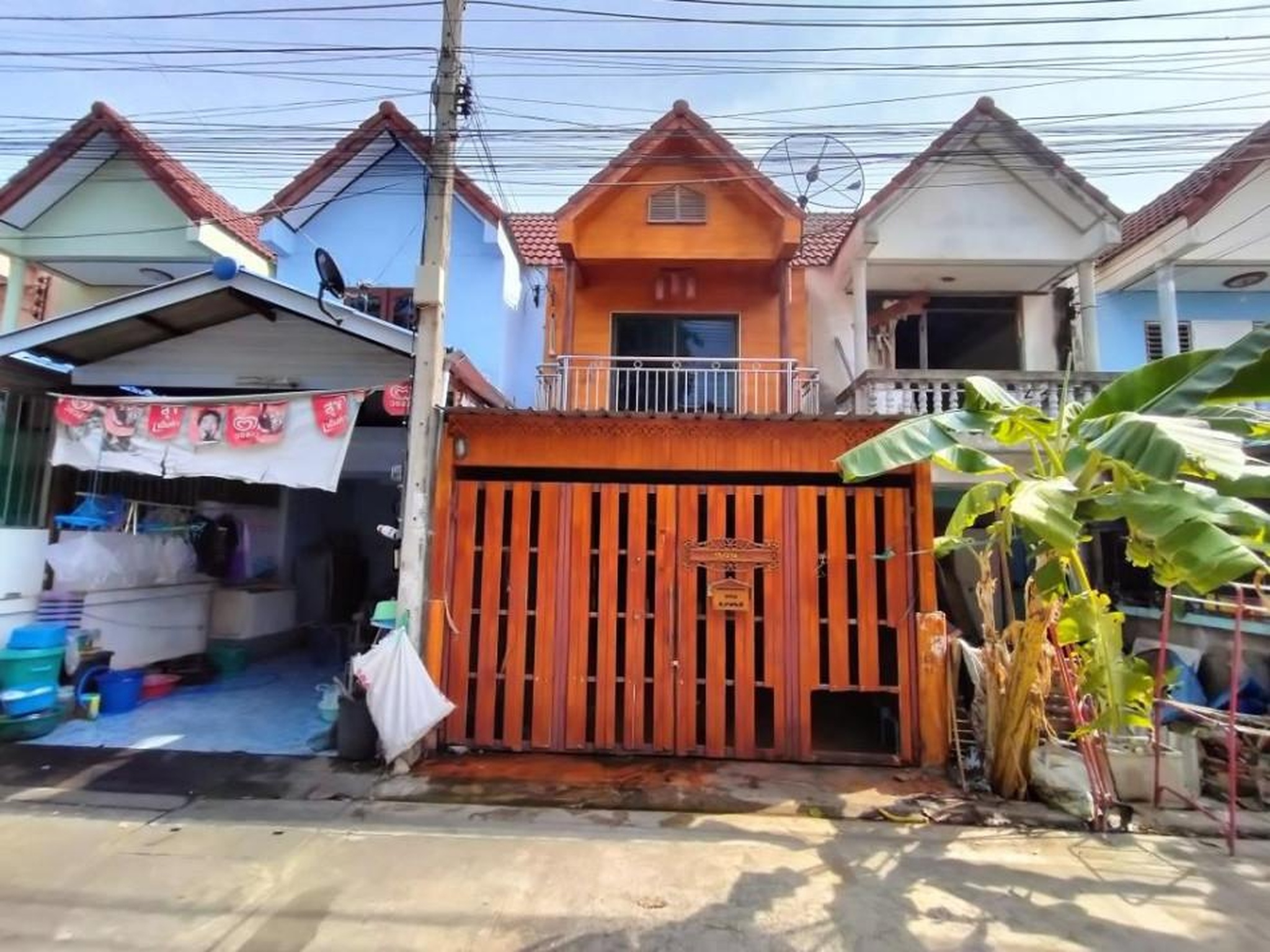 ทรัพย์สถาบันโดย GHB ทาวน์เฮาส์ ชะอำ เพชรบุรี