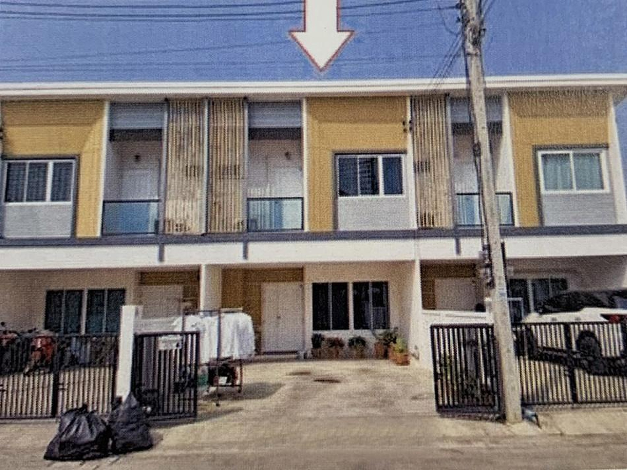 ทรัพย์สถาบันโดย GHB ทาวน์เฮาส์ ร่มไม้(โรจนะ) (Baan Rommai Rojana)
