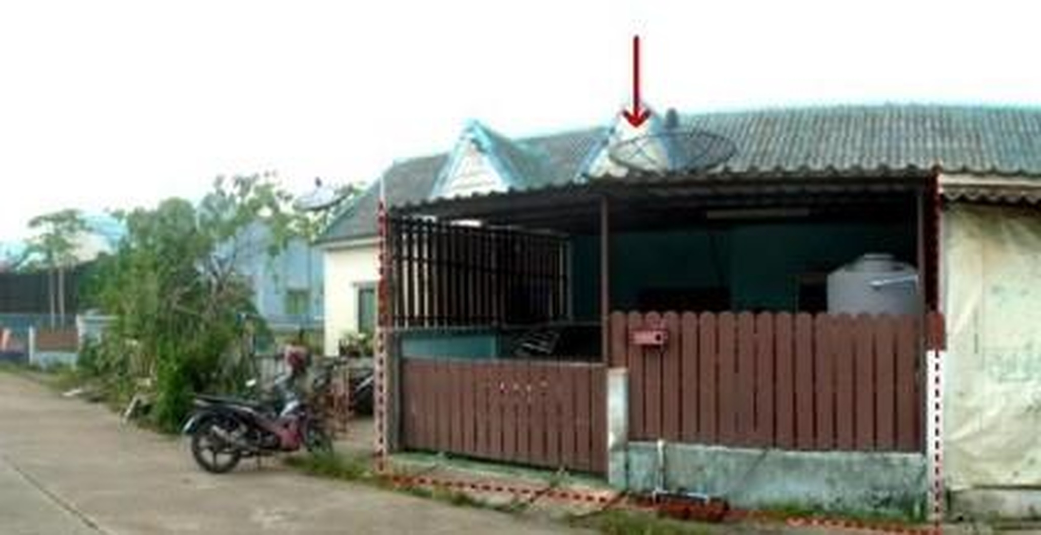 ทรัพย์สถาบันโดย GHB ทาวน์เฮาส์ ปลวกแดง ระยอง