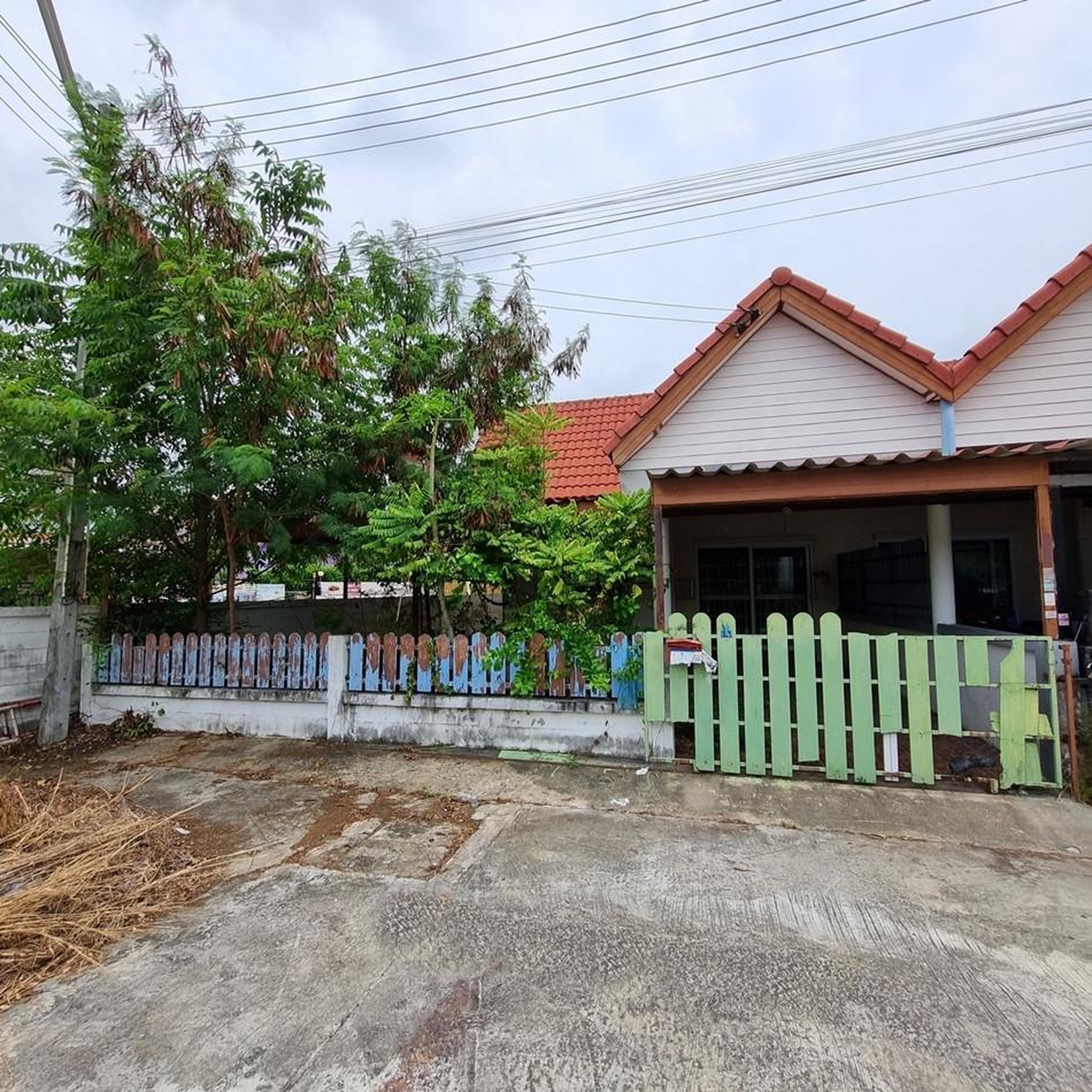 ทรัพย์สถาบันโดย GHB ทาวน์เฮาส์ เมืองระยอง ระยอง