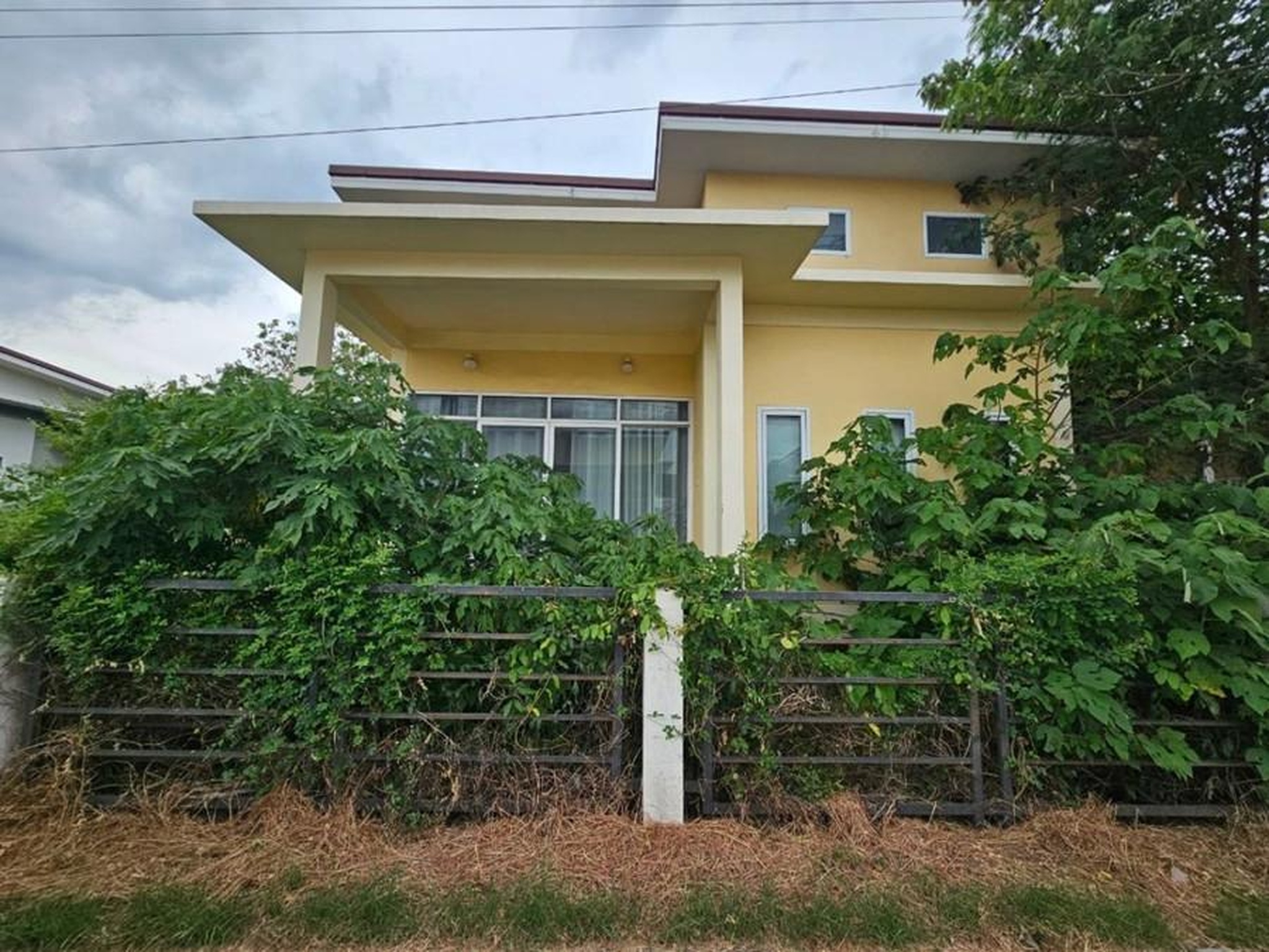 ทรัพย์สถาบันโดย GHB บ้านเดี่ยว พัฒนานิคม ลพบุรี