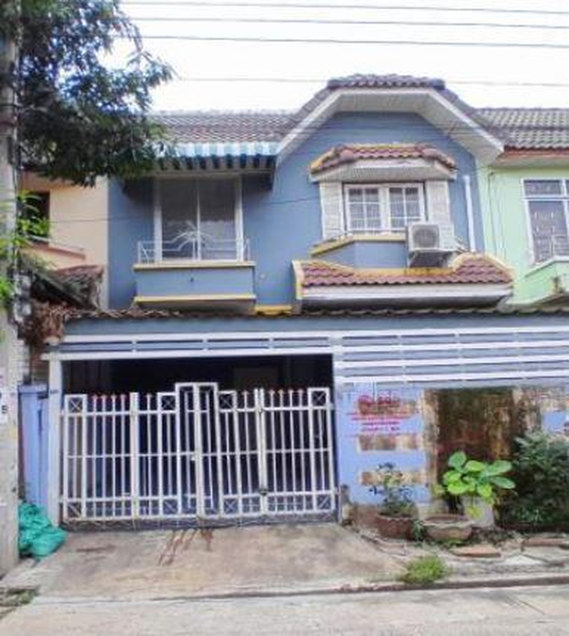 ทรัพย์สถาบันโดย GHB ทาวน์เฮาส์ บางบัวทอง นนทบุรี