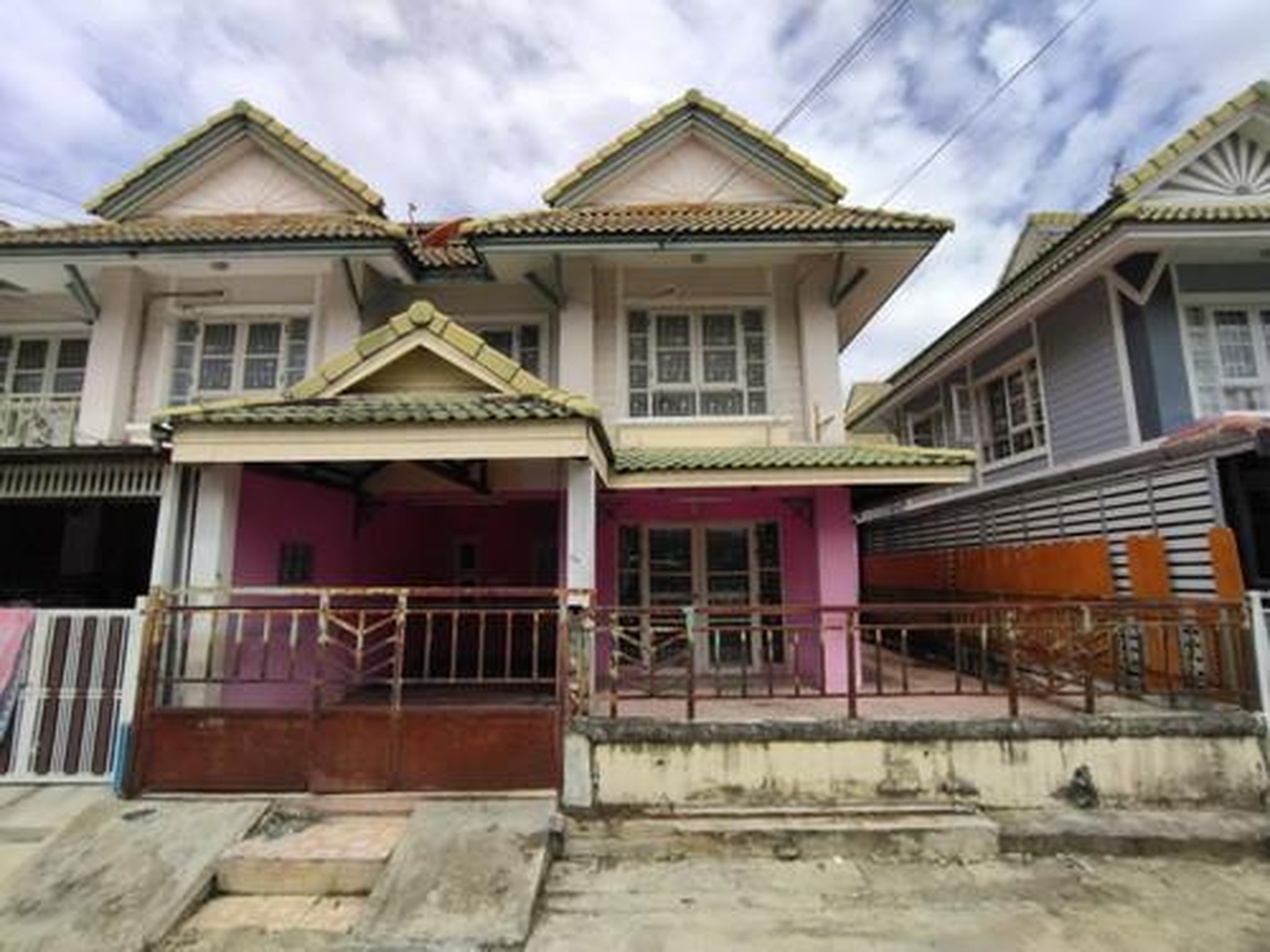 ทรัพย์สถาบันโดย GHB ทาวน์เฮาส์ บ้านพฤกษา 13 คลองสาม (Baan Pruksa 13 Klong Sam)