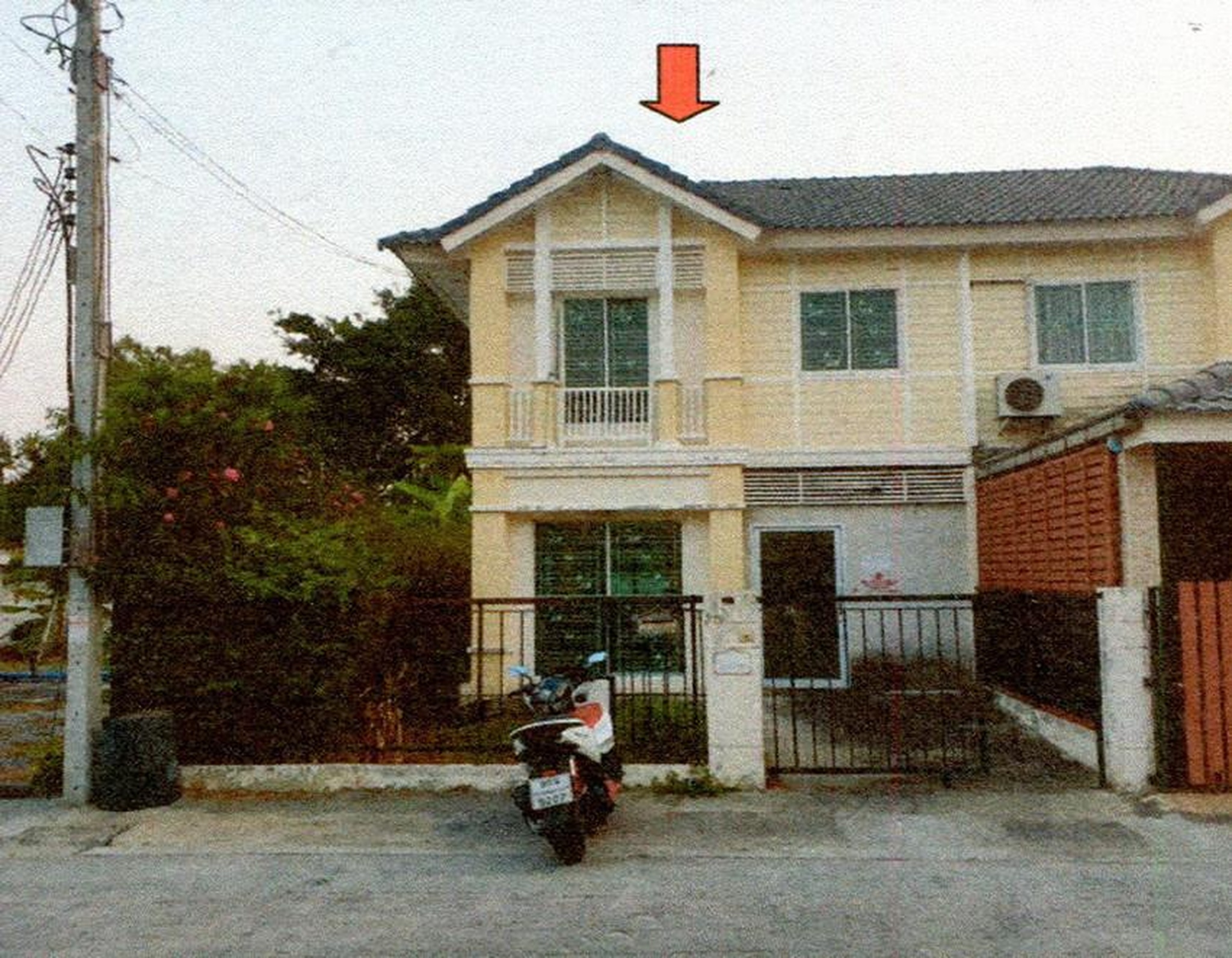 ทรัพย์สถาบันโดย GHB ทาวน์เฮาส์ สะพานสูง กรุงเทพมหานคร