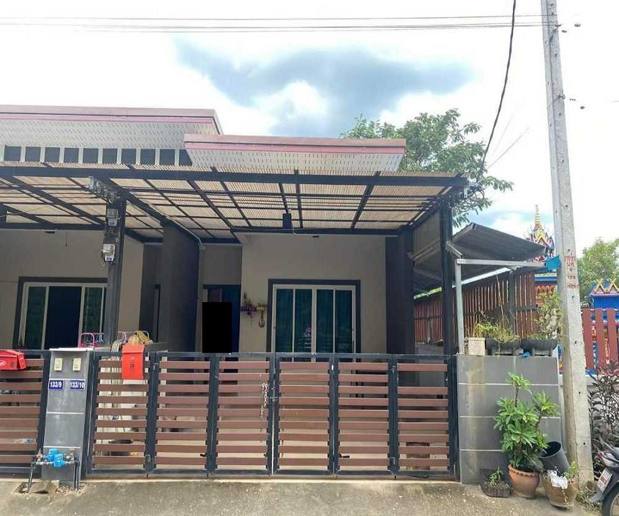 ทรัพย์สถาบันโดย GHB ทาวน์เฮาส์ ทุ่งสง นครศรีธรรมราช