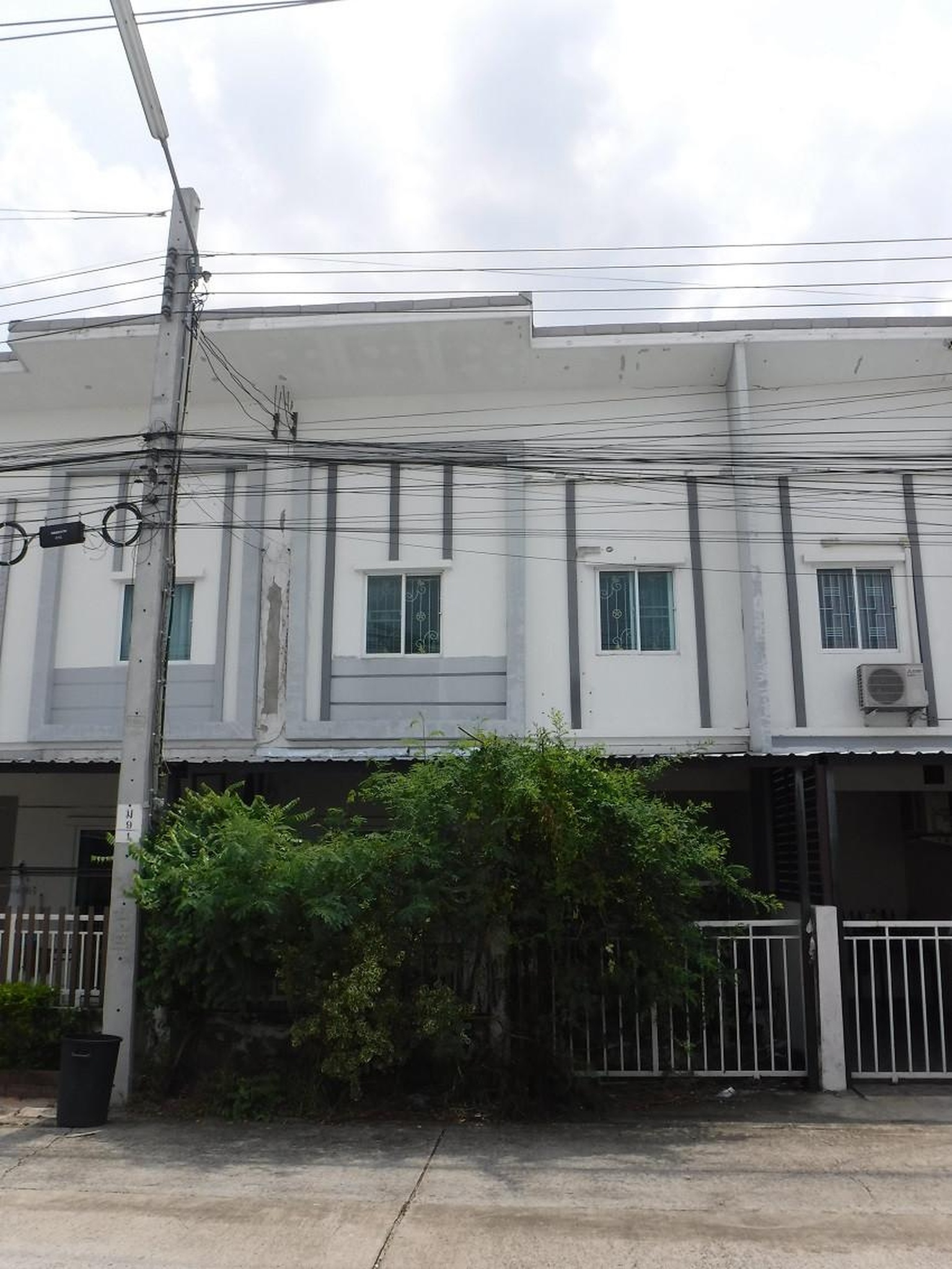 ทรัพย์สถาบันโดย GHB ทาวน์เฮาส์ แลนซีโอ นอฟ รามอินทรา-คู้บอน 38 (Lanceo Nov Ramintra-Kubon 38)