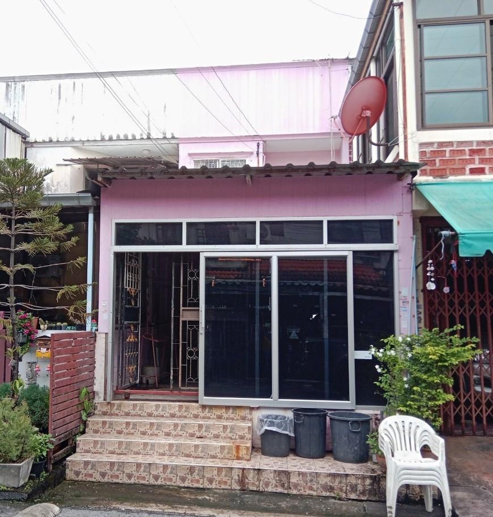 ทรัพย์สถาบันโดย GHB ทาวน์เฮาส์ บางบ่อ สมุทรปราการ