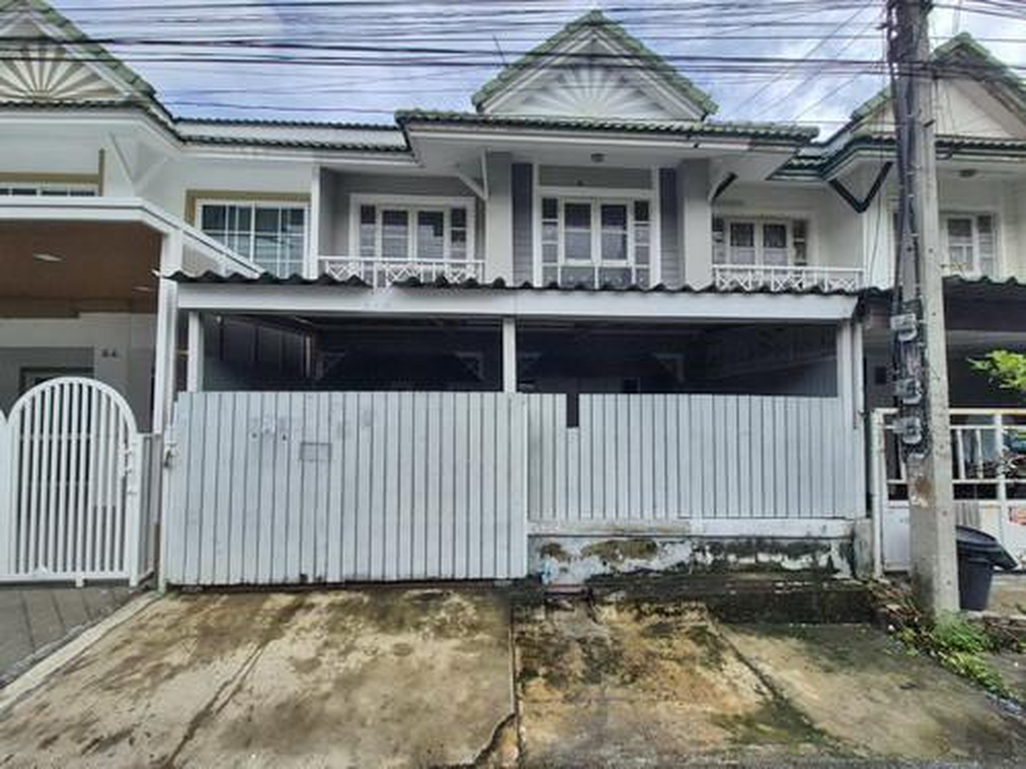 ทรัพย์สถาบันโดย GHB ทาวน์เฮาส์ บ้านพฤกษา 12 รังสิต-คลองสาม (Baan Pruksa 12 Rangsit-Klong 3)