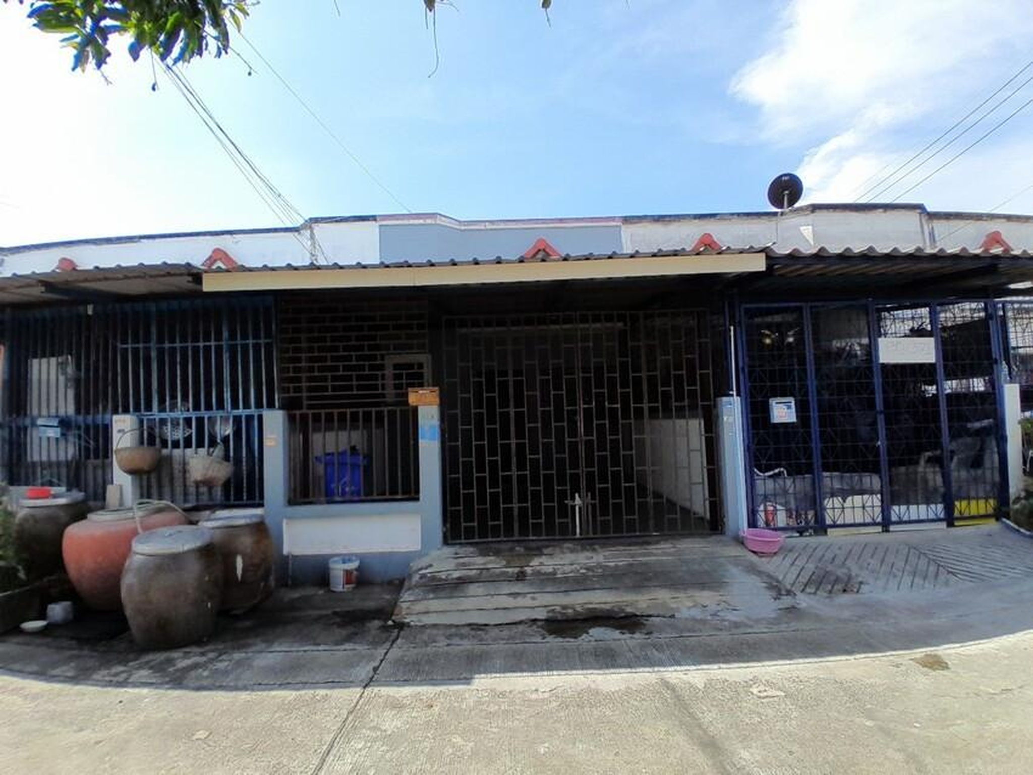 ทรัพย์สถาบันโดย GHB ทาวน์เฮาส์ บางบัวทอง นนทบุรี