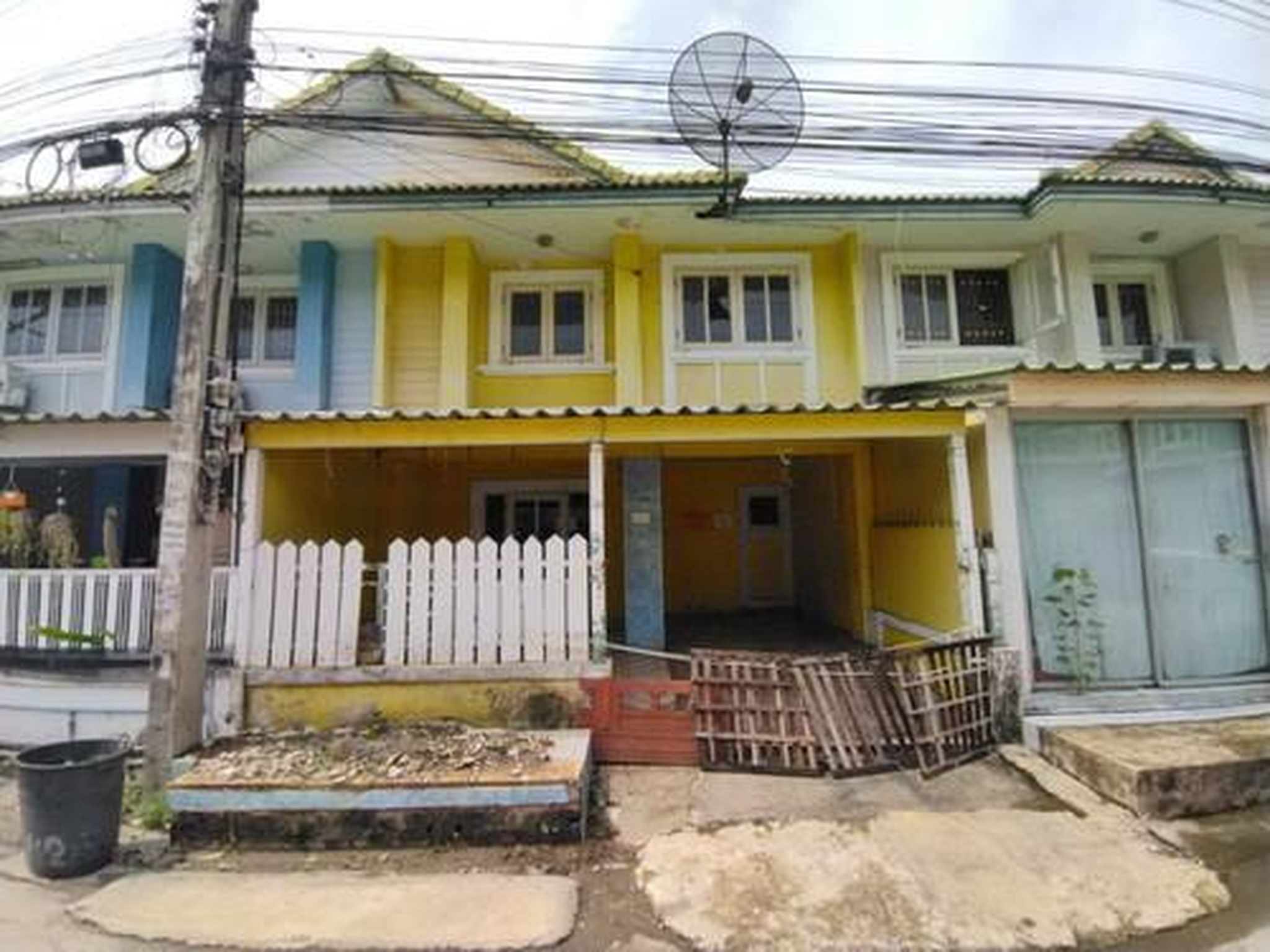 ทรัพย์สถาบันโดย GHB ทาวน์เฮาส์ คลองหลวง ปทุมธานี