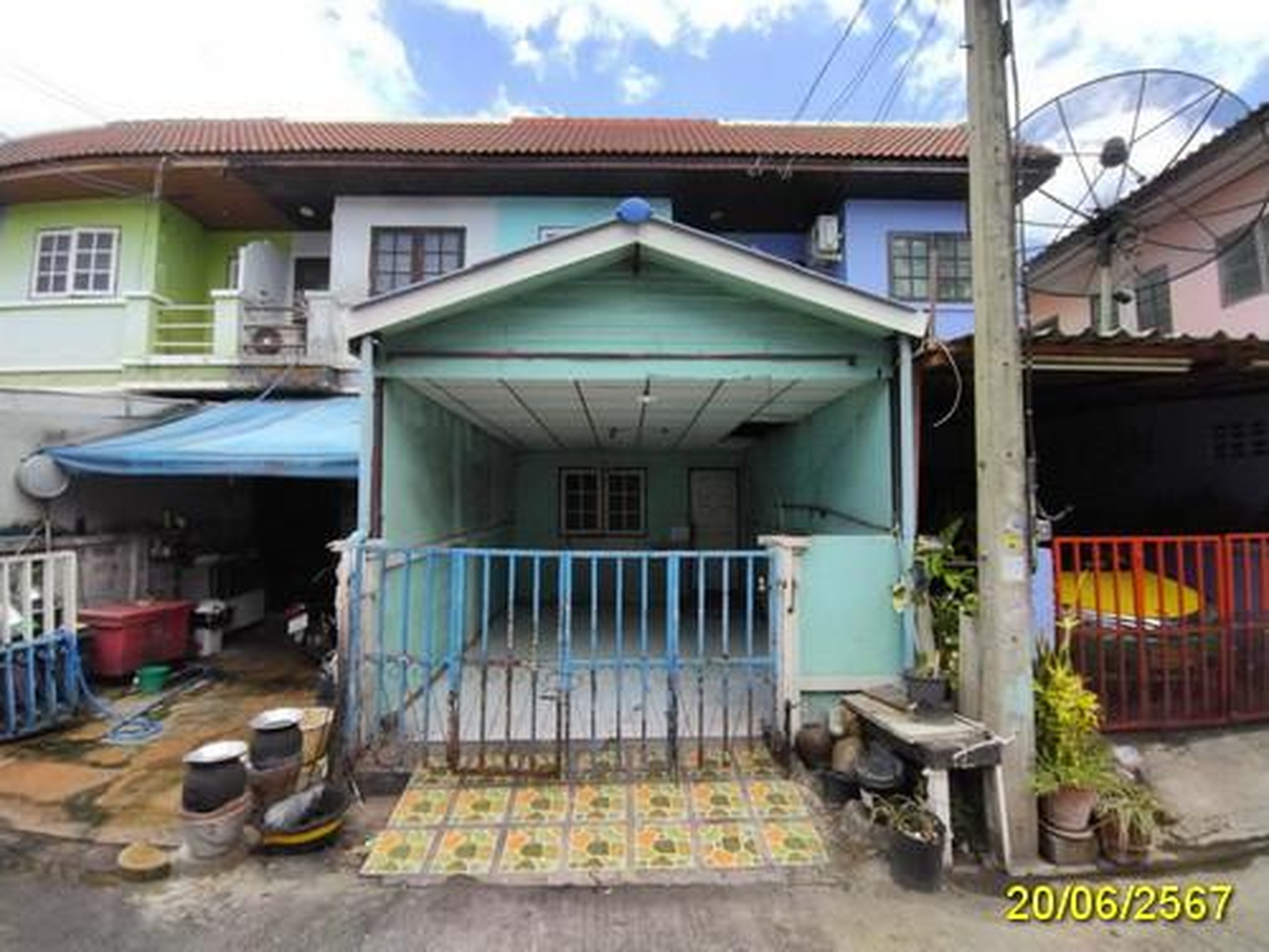ทรัพย์สถาบันโดย GHB ทาวน์เฮาส์ ฉัตรไพลิน ลาดหลุมแก้ว (Chatrapailin Latlumkaew)