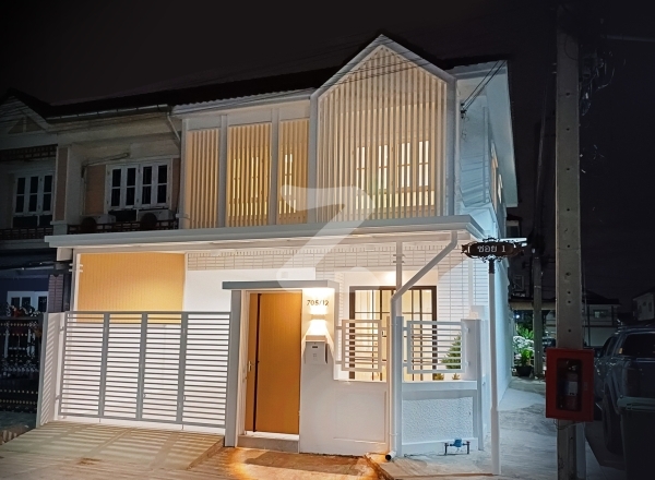 Vายโฮมออฟฟิศ รีโนเวทใหม่สไตล์มินิมอล หน้ากว้าง 6 เมตร  ทำเลดีสุดๆ เป็นบ้านหลังริม 🏠  เข้าทางถนนพระราม2 – ถนนท่าข้าม – เลียบทางด่วนประชาอุทิศ  : เจ้าของขายเอง (งดรับนายหน้า)