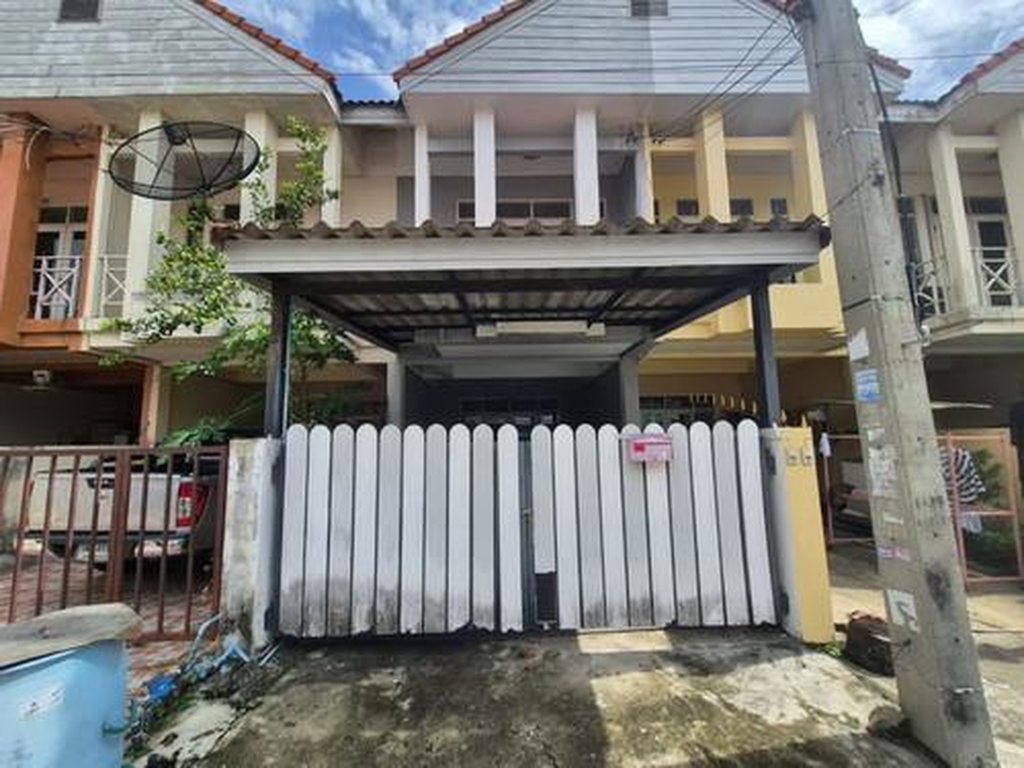 ทรัพย์สถาบันโดย GHB ทาวน์เฮาส์ คลองหลวง ปทุมธานี