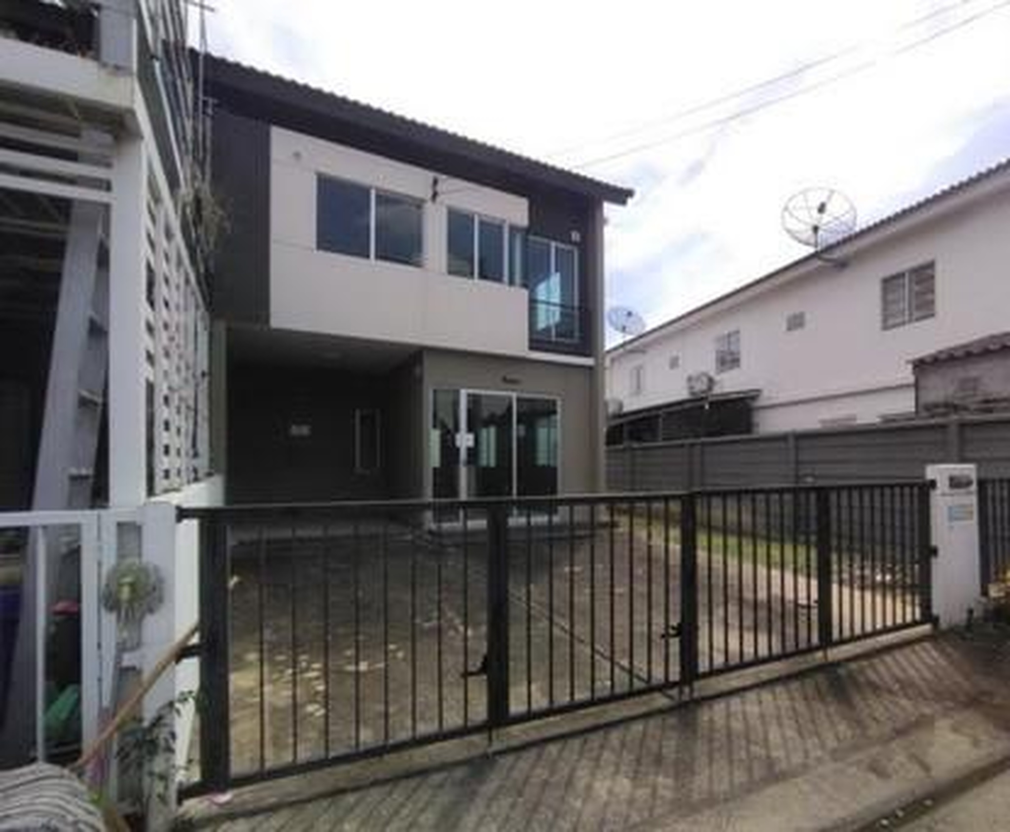 ทรัพย์สถาบันโดย GHB ทาวน์เฮาส์ บ้านพฤกษา 144 รังสิต-บางพูน 3 (Baan Pruksa 144 Rangsit-Bangpoon 3)